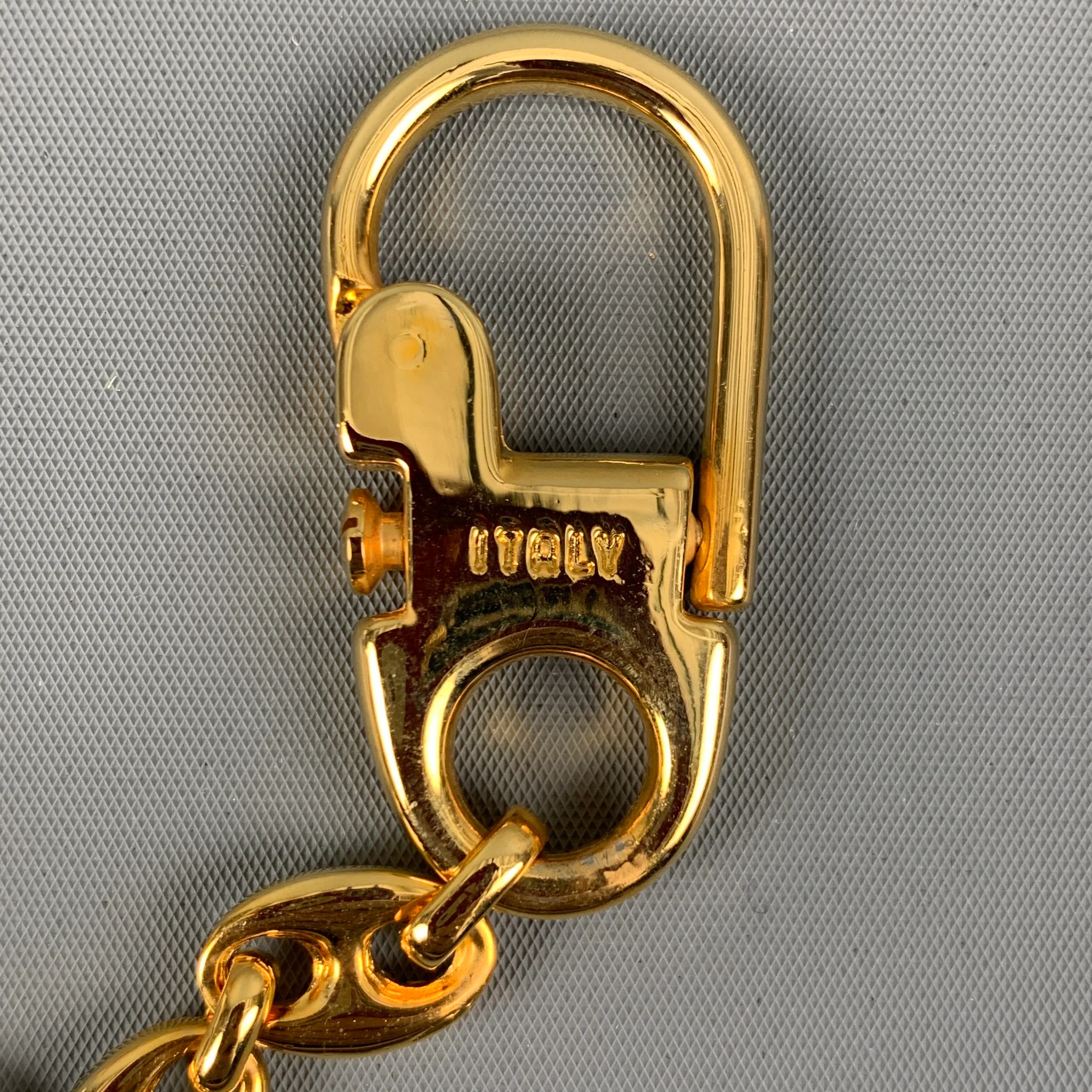 GUCCI GG Gold Chain Link Metal Key Chain - Image 3