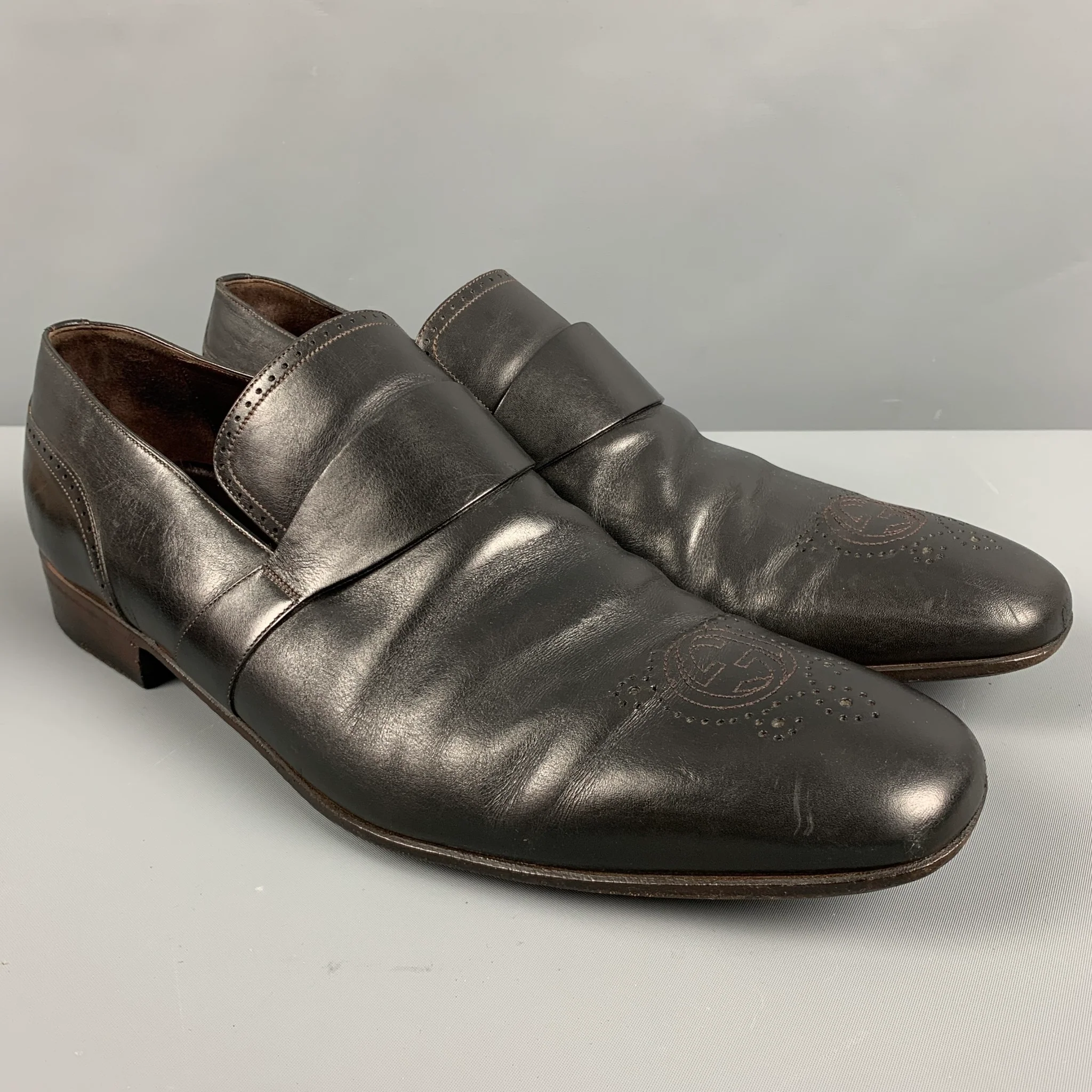 GUCCI Size 13.5 Black Perforated Leather Loafers