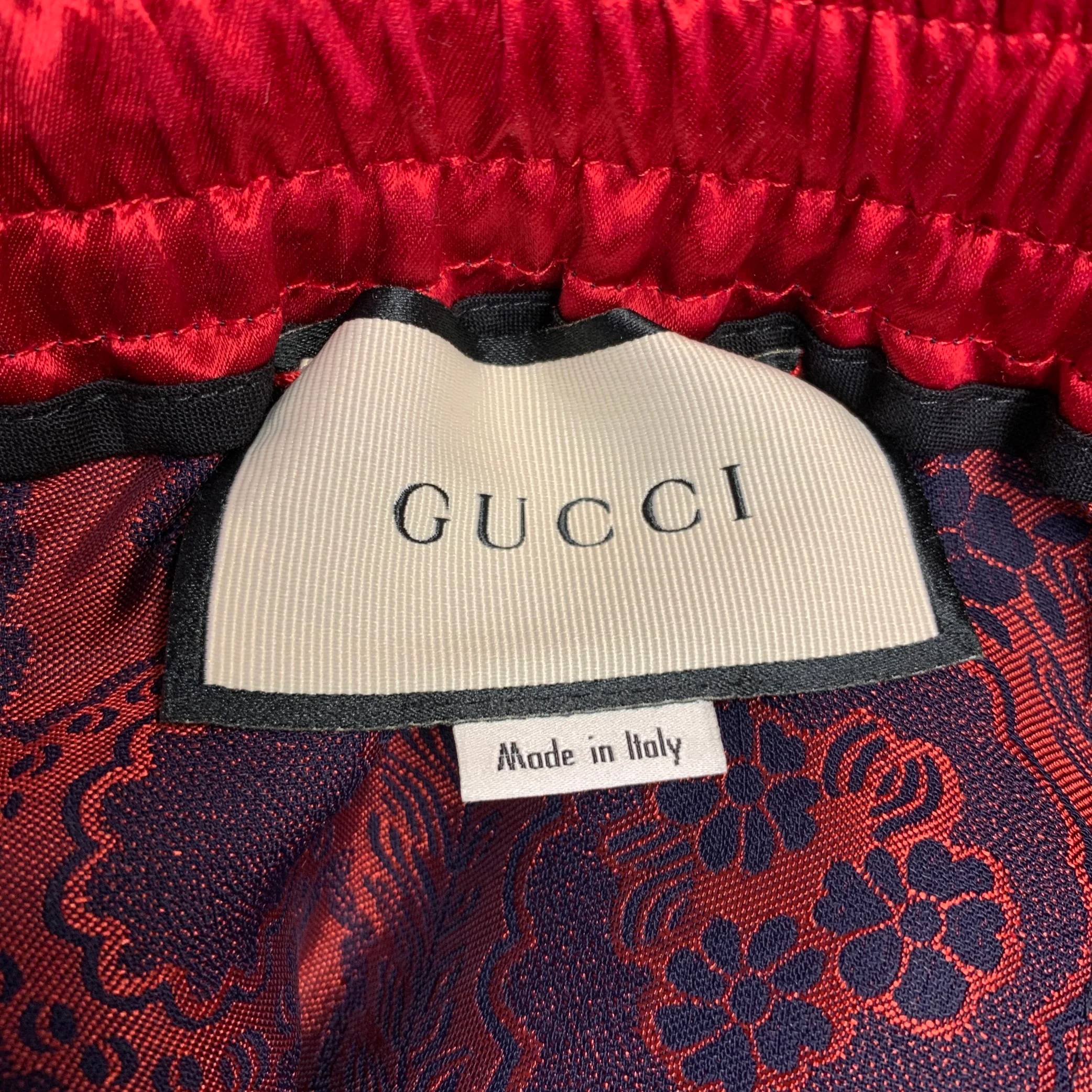 GUCCI Size 30 S Red Navy Brocade Shorts - Image 4