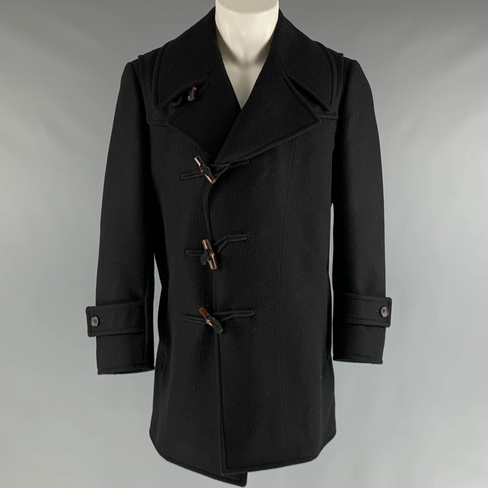 GUCCI Size 38 Black Solid Wool Peacoat Coat