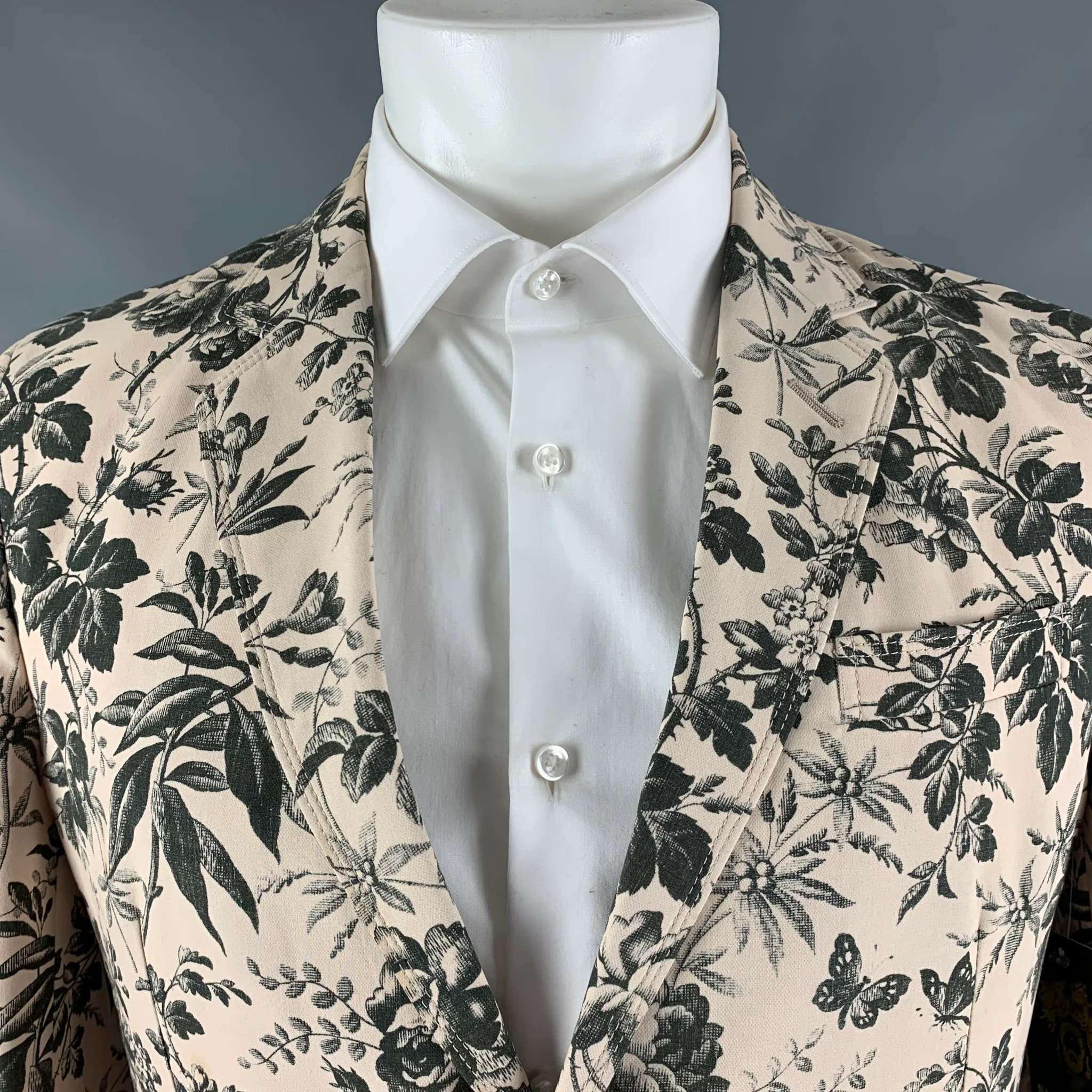GUCCI Size 38 Cream Black Floral Cotton Single breasted Sport Coat - Image 2