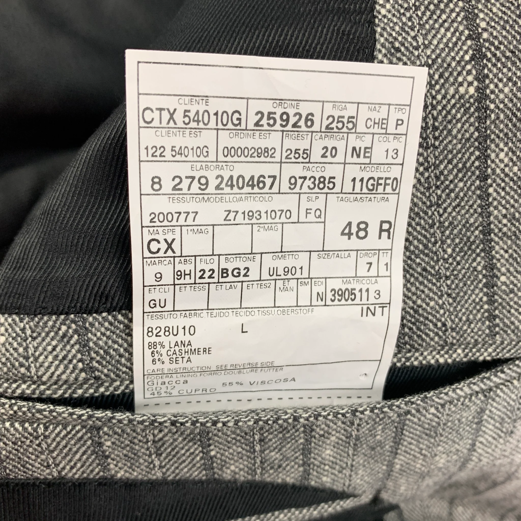 GUCCI Size 38 Grey Stripe Wool Blend Notch Lapel Suit - Image 7