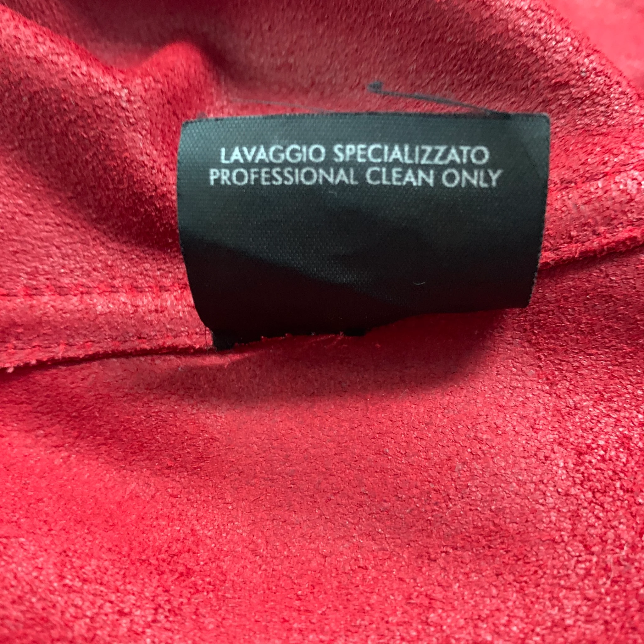 GUCCI Size 42 Red Suede Trucker Jacket - Image 8
