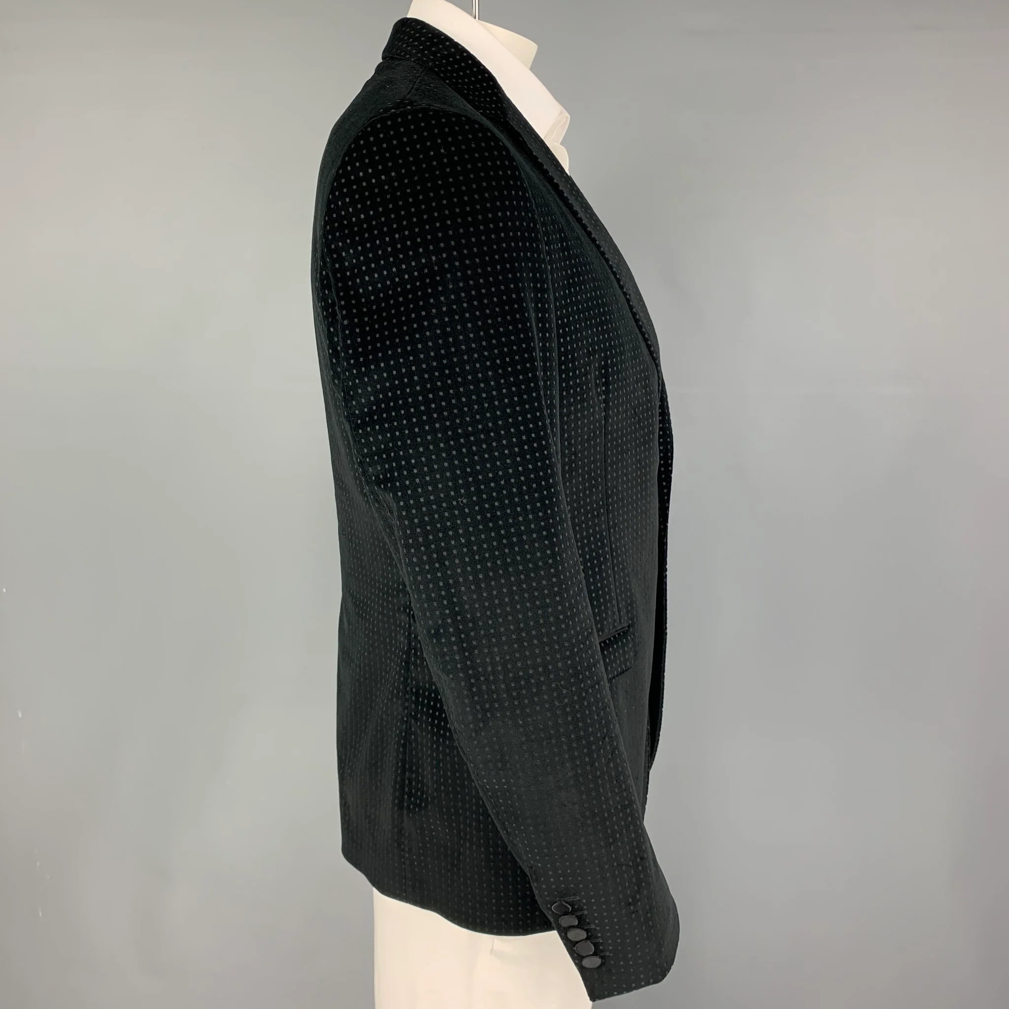 GUCCI Size 44 Black Dots Cotton Notch Lapel Sport Coat - Image 3