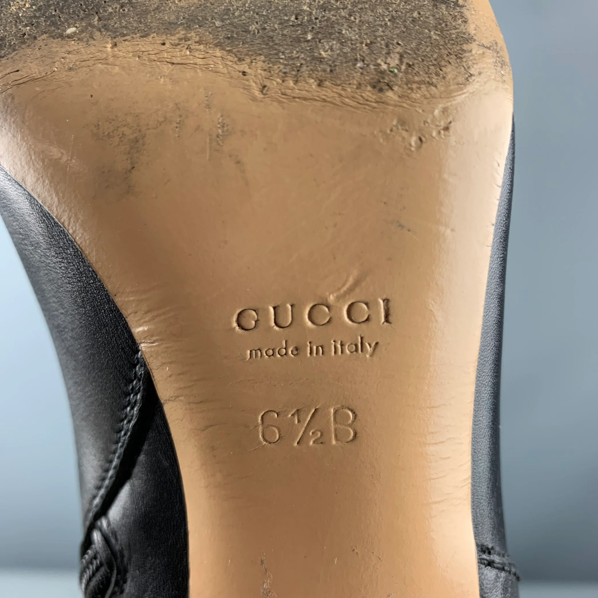 GUCCI Size 6.5 Black Gold Leather Side Zipper Boots - Image 7