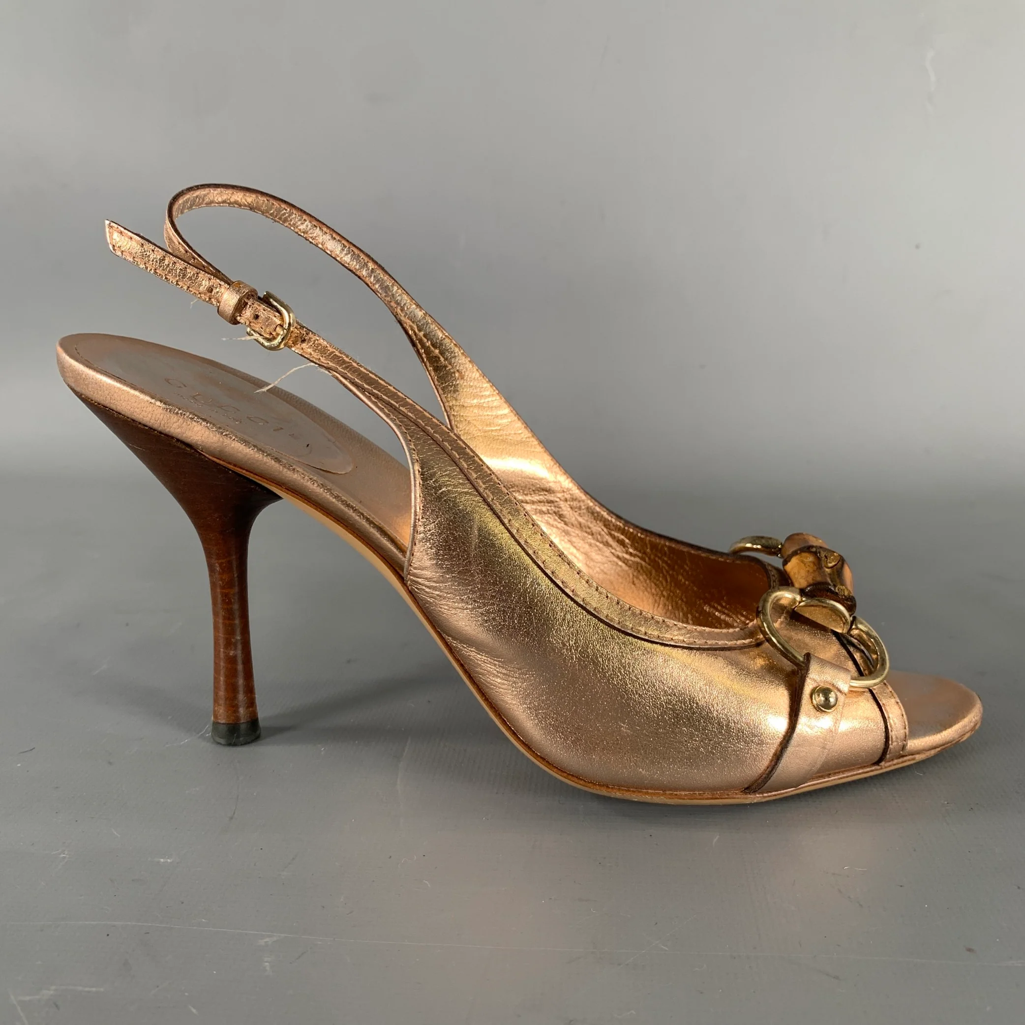 GUCCI Size 6.5 Gold Rose Metallic Ankle Strap Pumps - Image 2