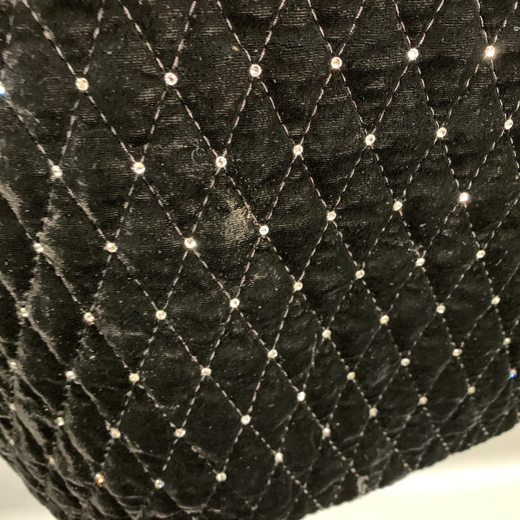 GUCCI Size 6 Black Silver Velvet Crystal Quilted Side Zipper Knee Length Skirt - Image 5