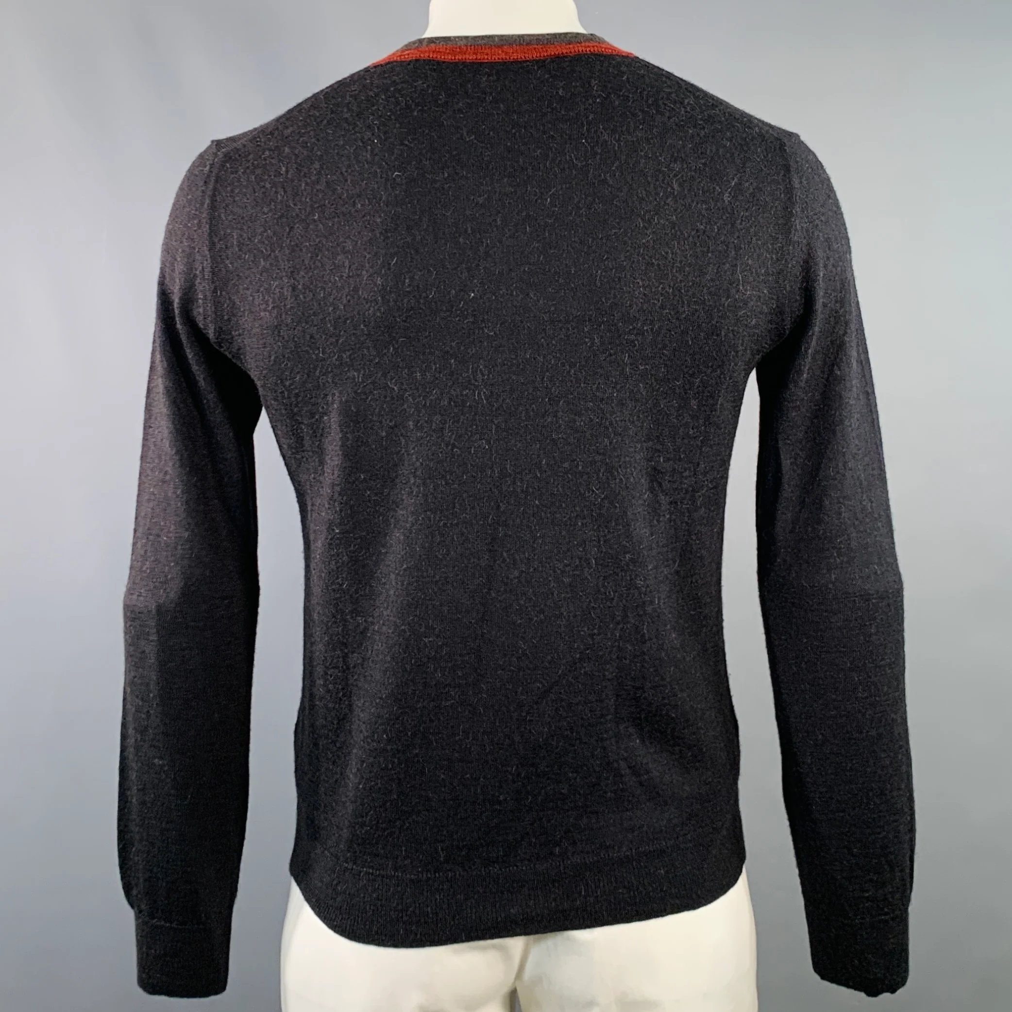 GUCCI Size L Black Red Knit Wool V-Neck Sweater - Image 4