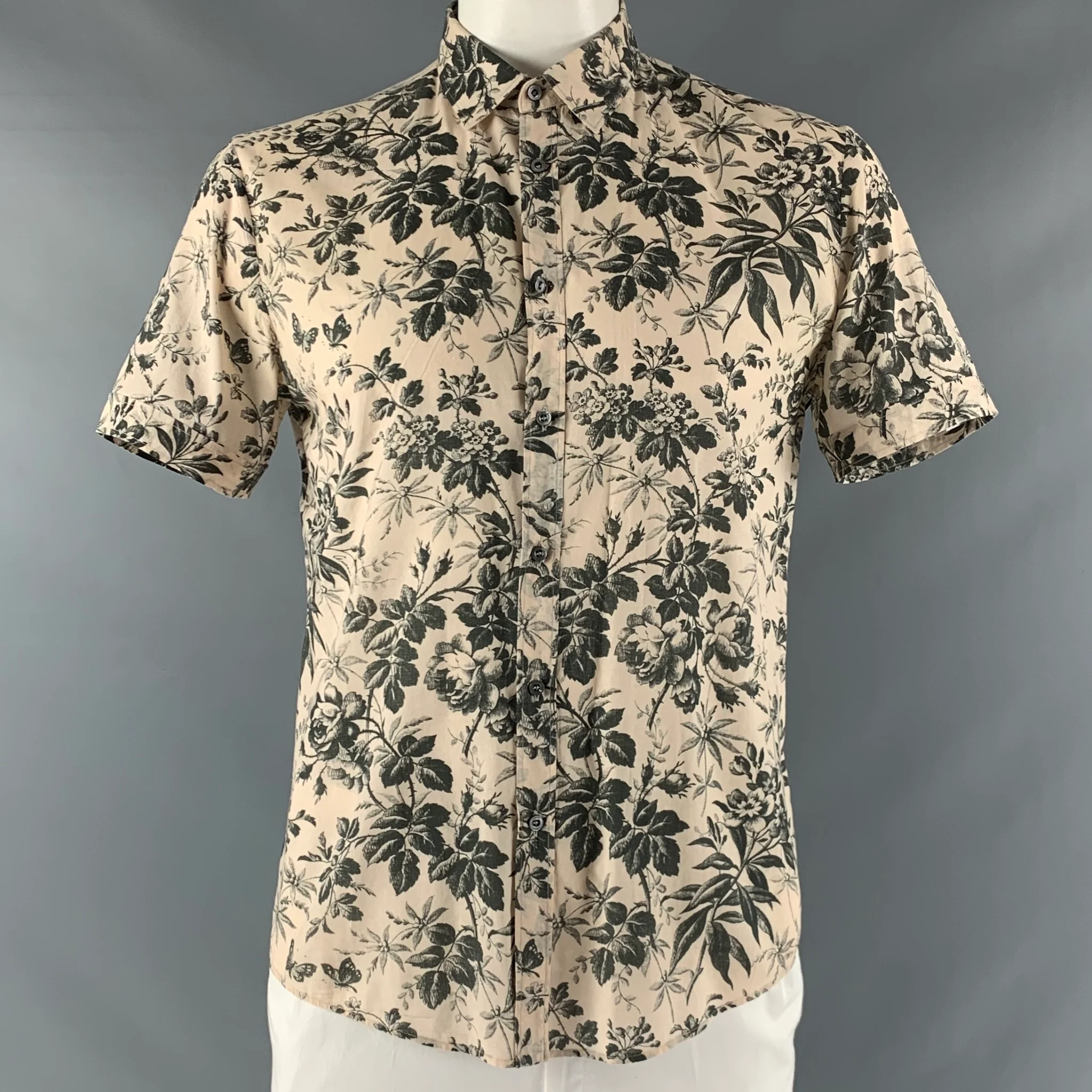 GUCCI Size L Cream Black Floral Short Sleeve Shirt