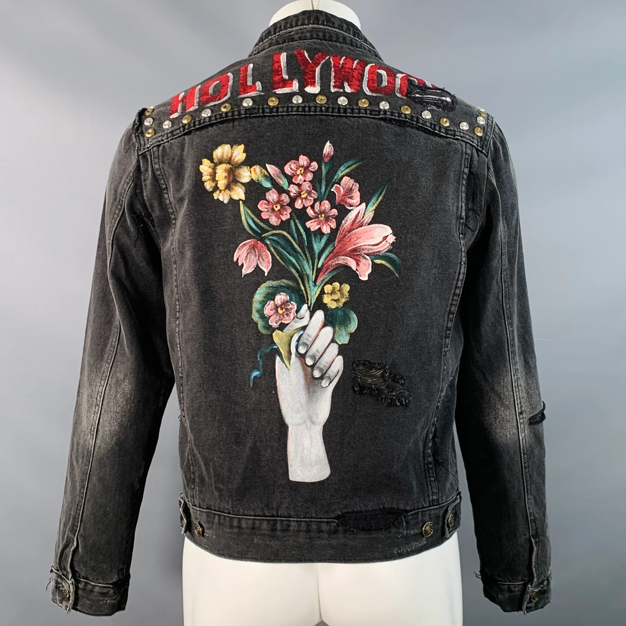 GUCCI Size M Hollywood Grey Painted Cotton Distressed Studded Denim Jacket - Image 4