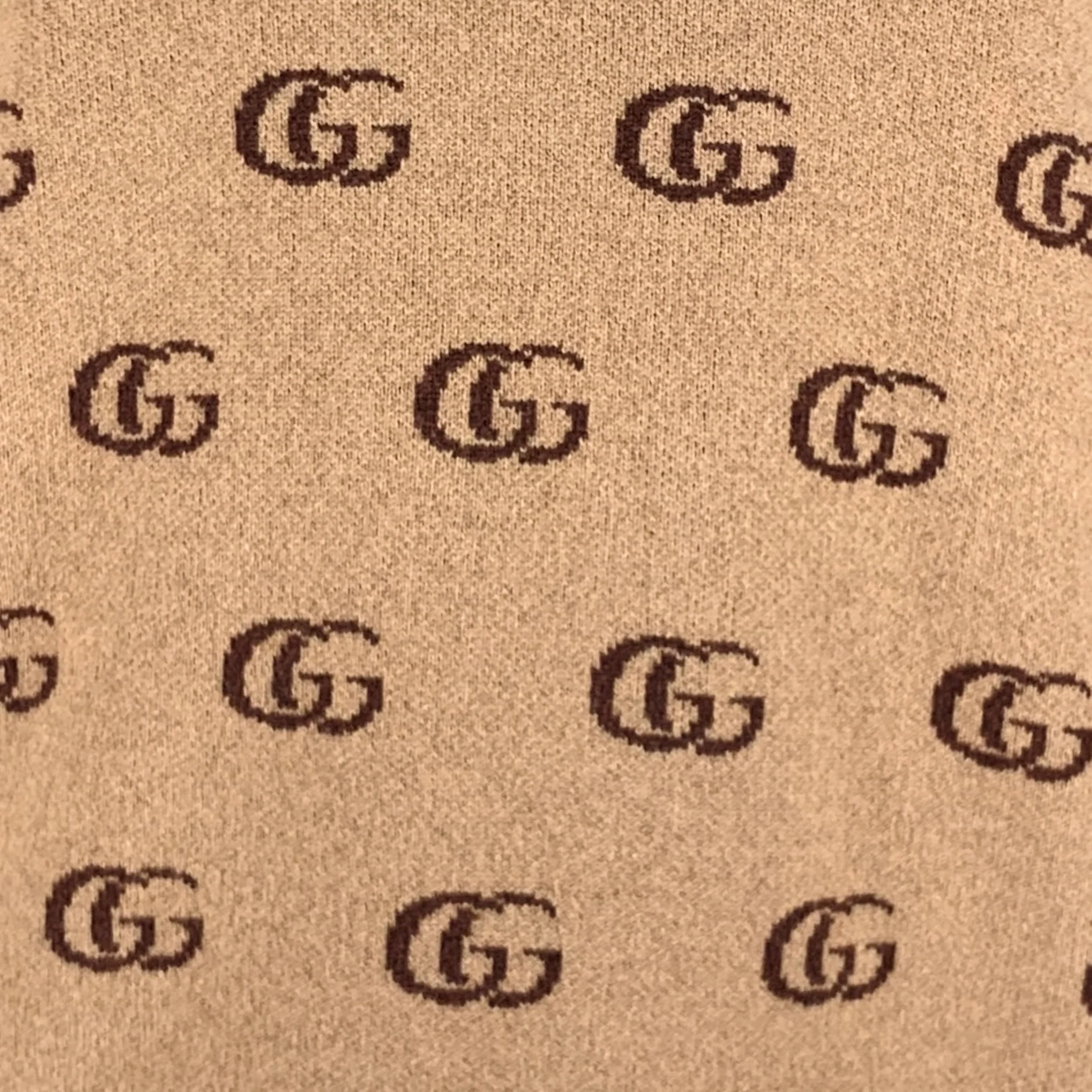 GUCCI Size XL Tan Brown GG Monogram Cashmere Wool V-Neck Sweater - Image 2