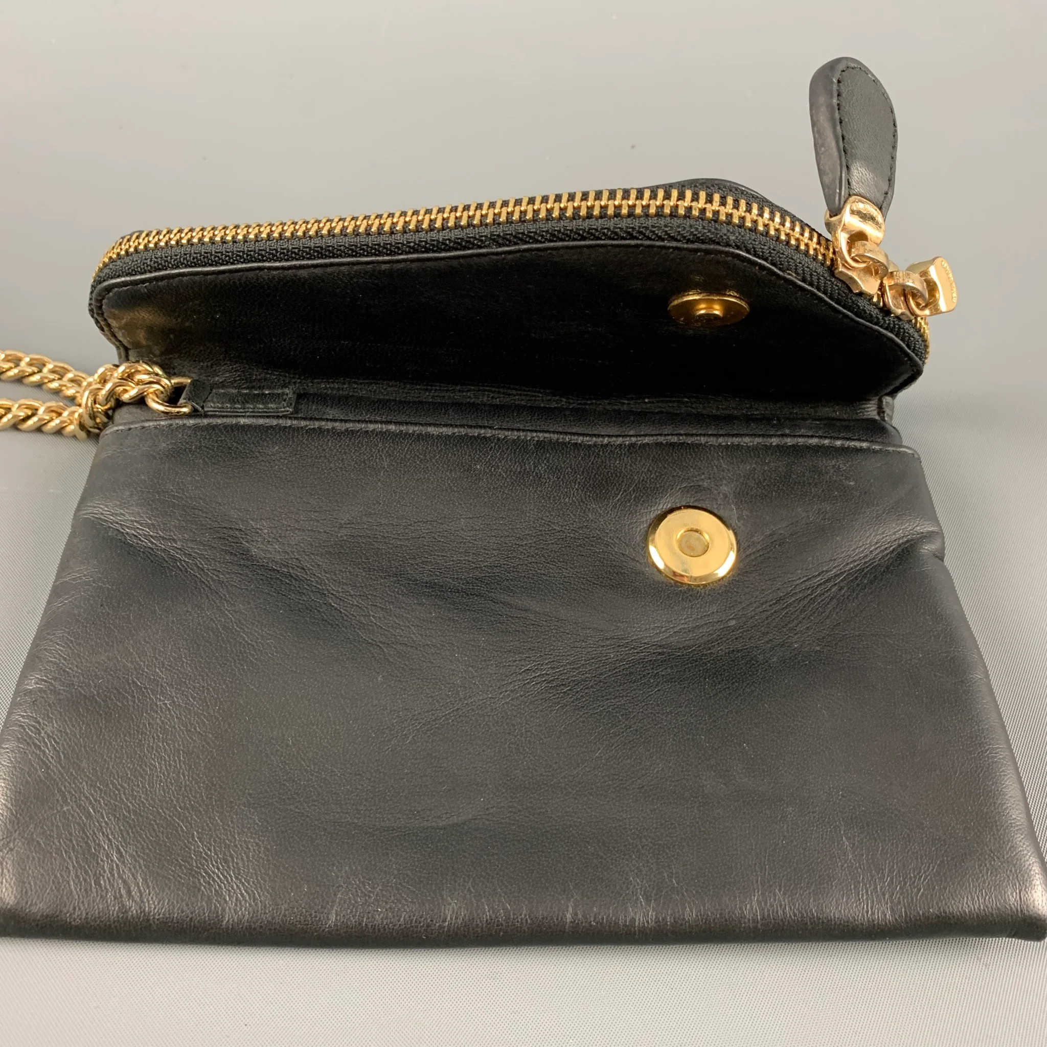 HENRI BENDEL Black Leather Wristlet Handbag - Image 5