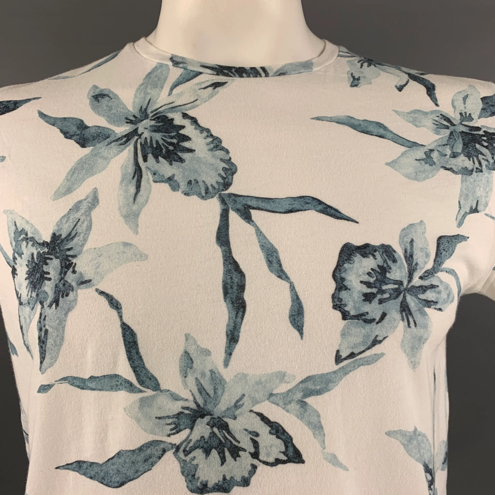 HENTSCH MAN Size L White Navy Floral Cotton Crew Neck T-shirt - Image 2