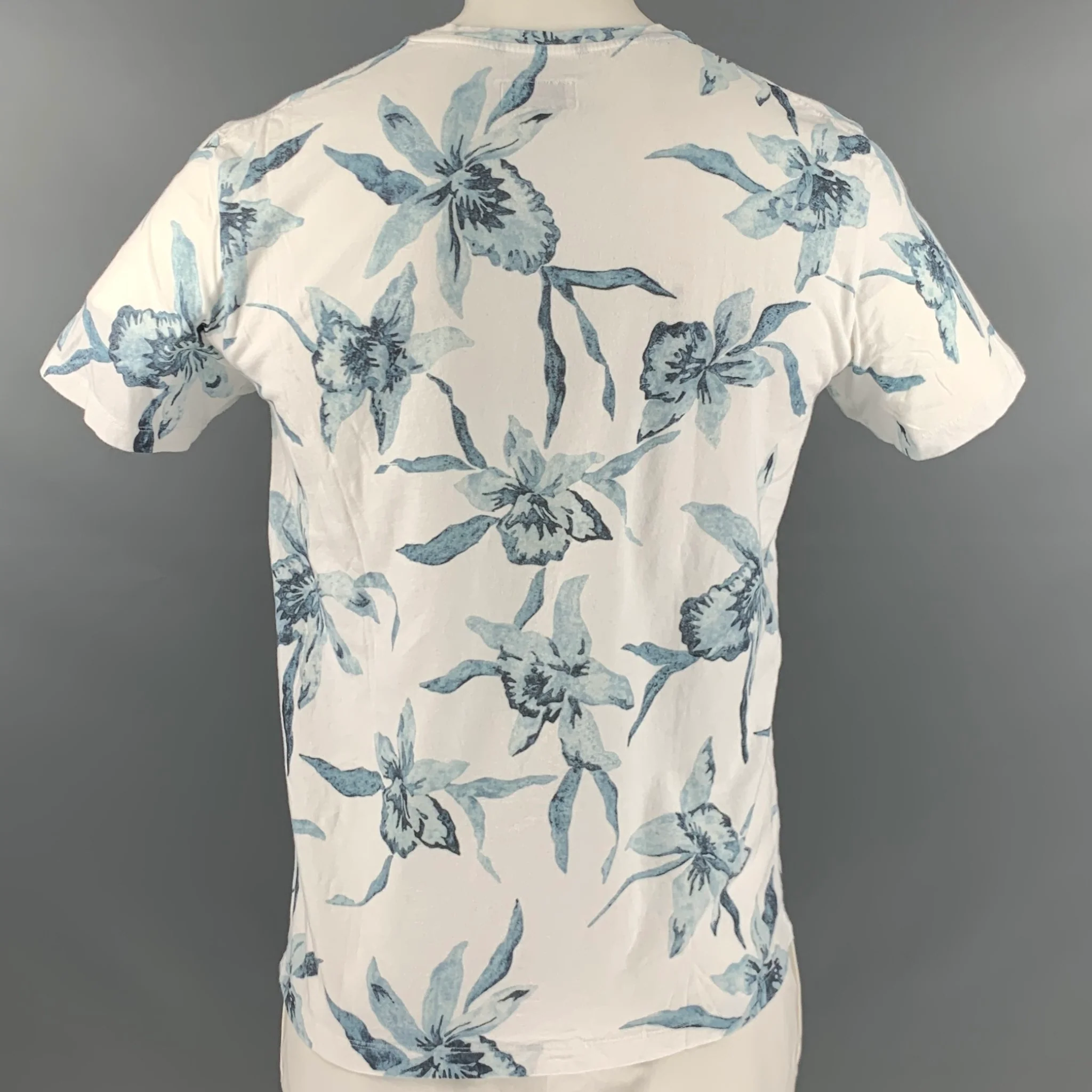 HENTSCH MAN Size L White Navy Floral Cotton Crew Neck T-shirt - Image 4