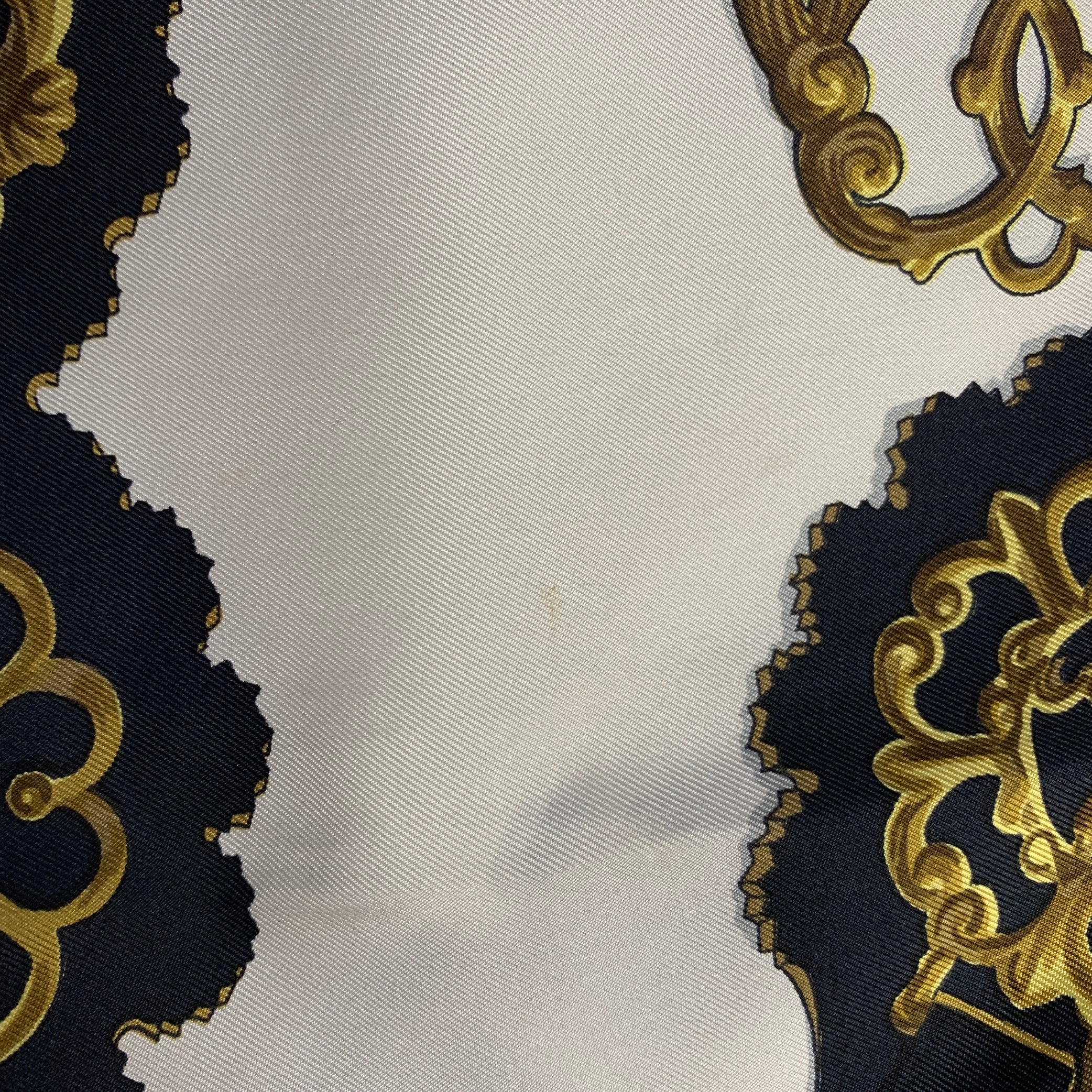 HERMES 1963 Cuivreris Red Gold White Black Horses Silk Twill Scarf - Image 9
