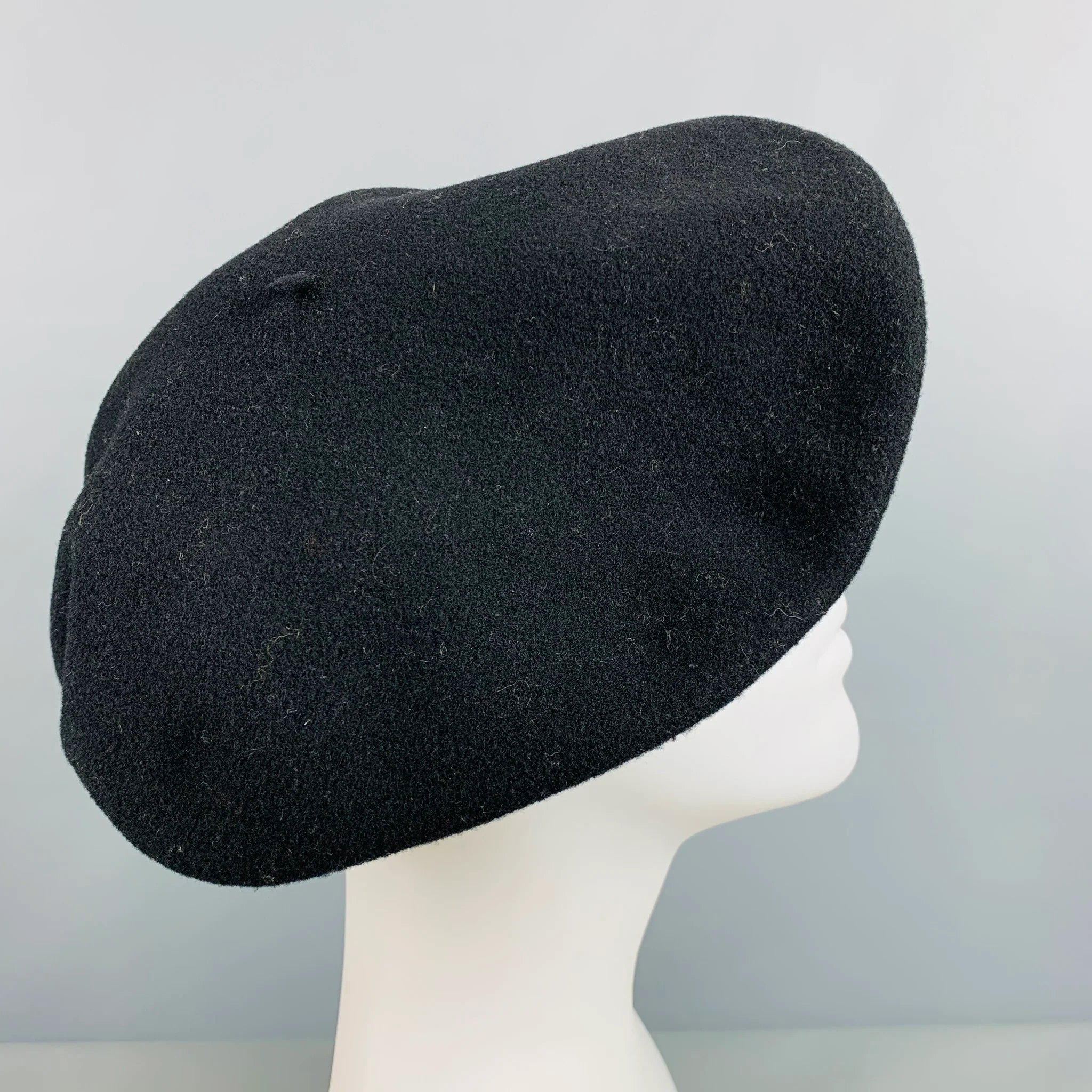 HERMES Black Embroidered Wool Hats - Image 5