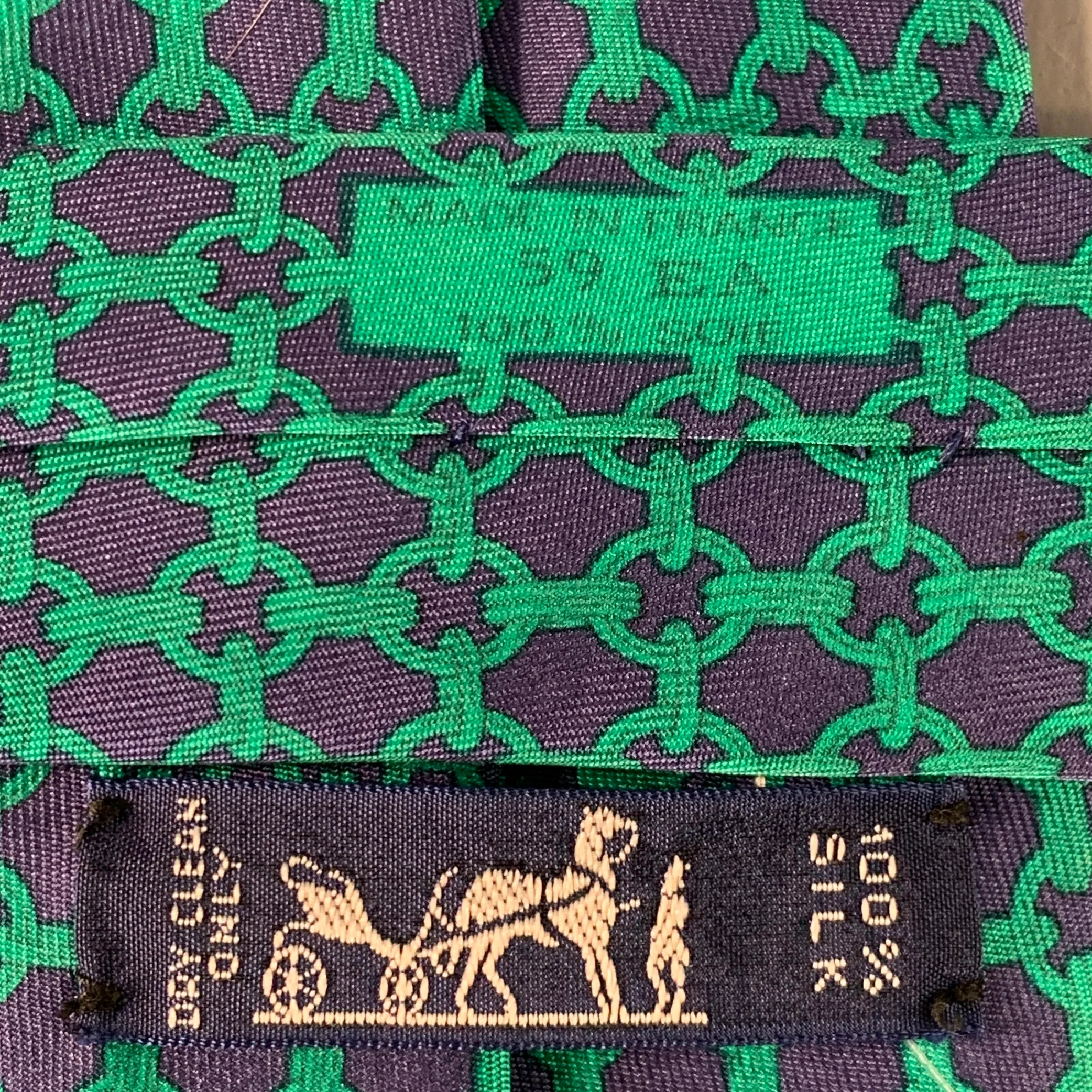 HERMES Navy Green Woven Chain Silk Tie - Image 7