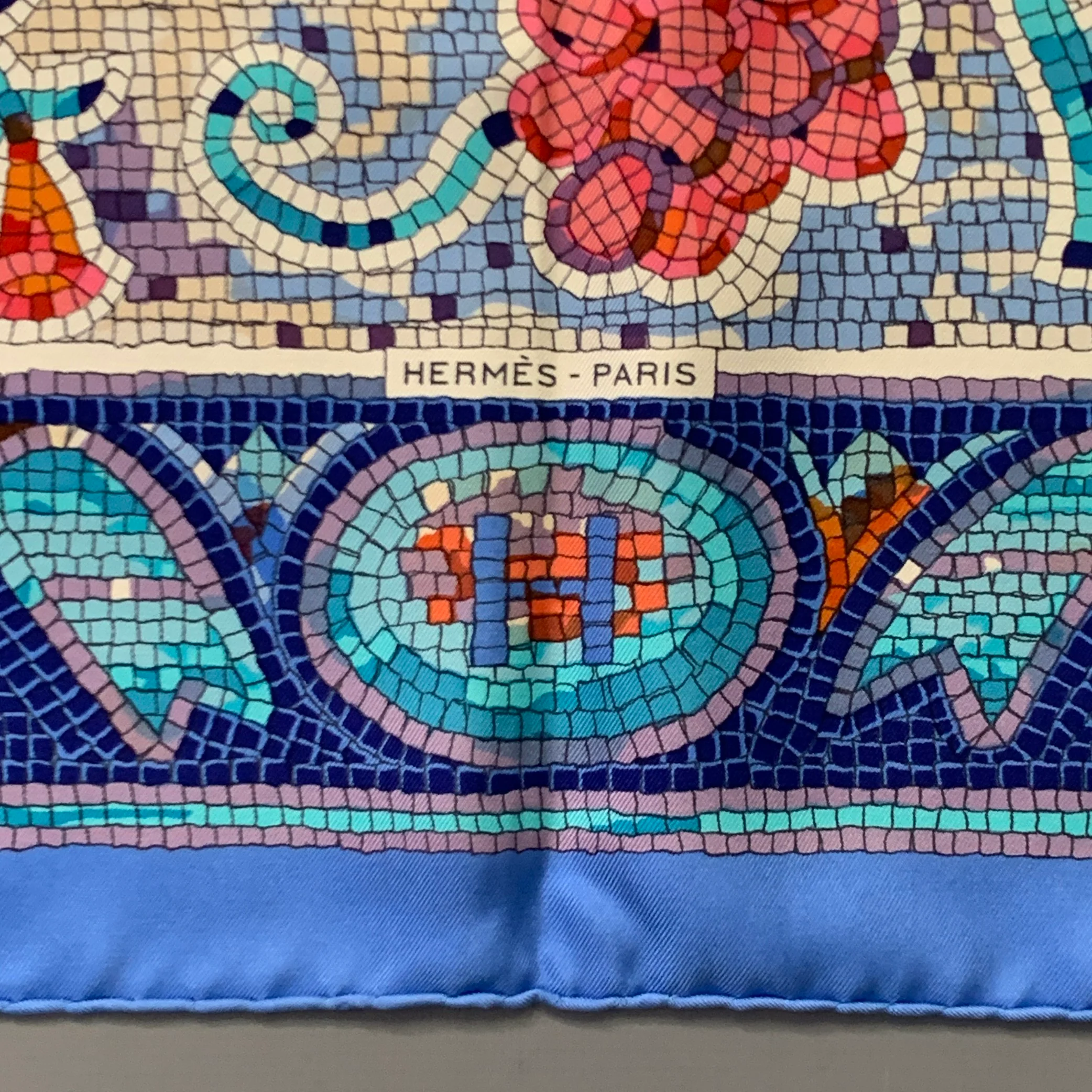 HERMES Pavement Blue Multi Color Mosaic Print Square Silk Scarf Shawl - Image 4