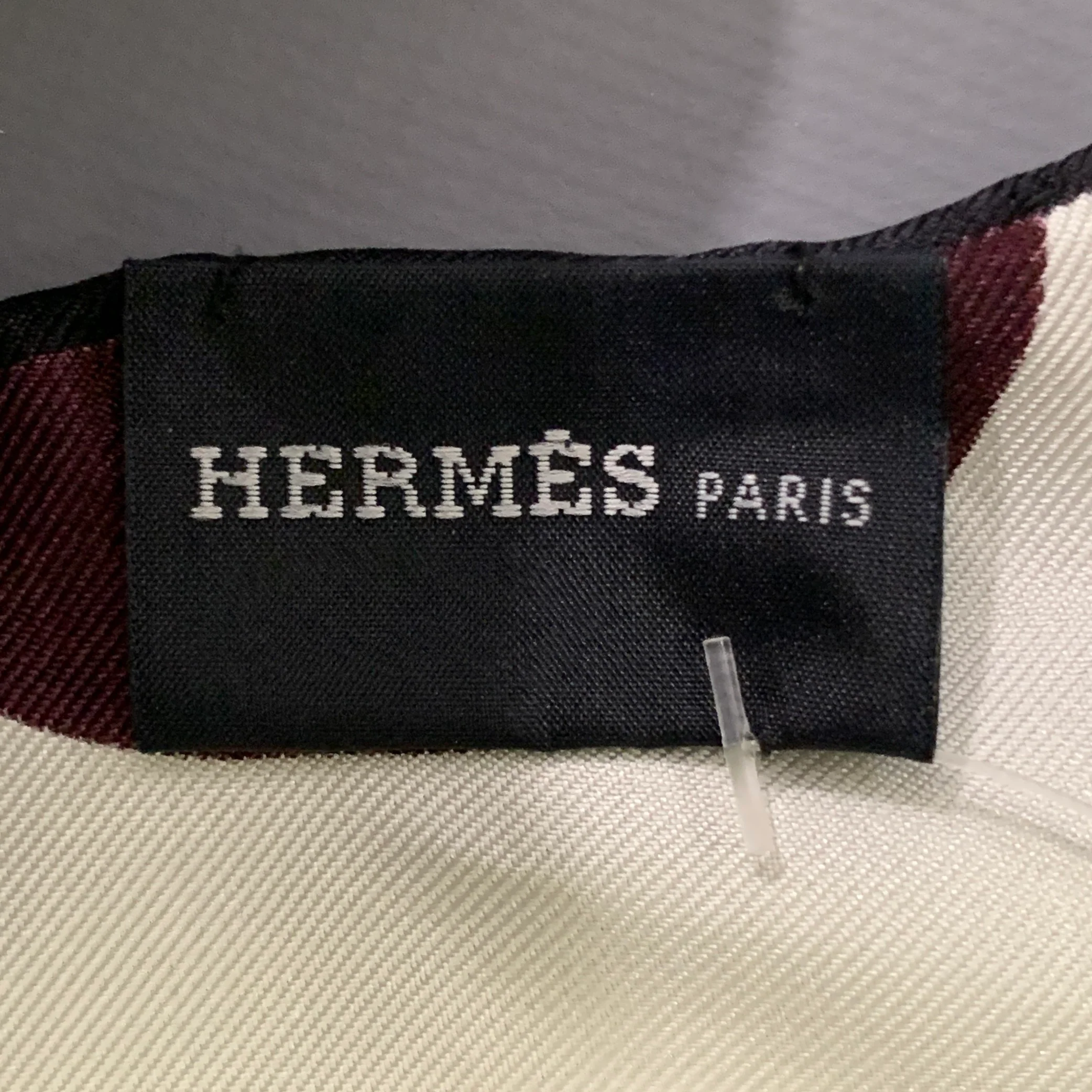 HERMES Purple Black White Two Tone Polka Dot Silk Twill Scarf - Image 4