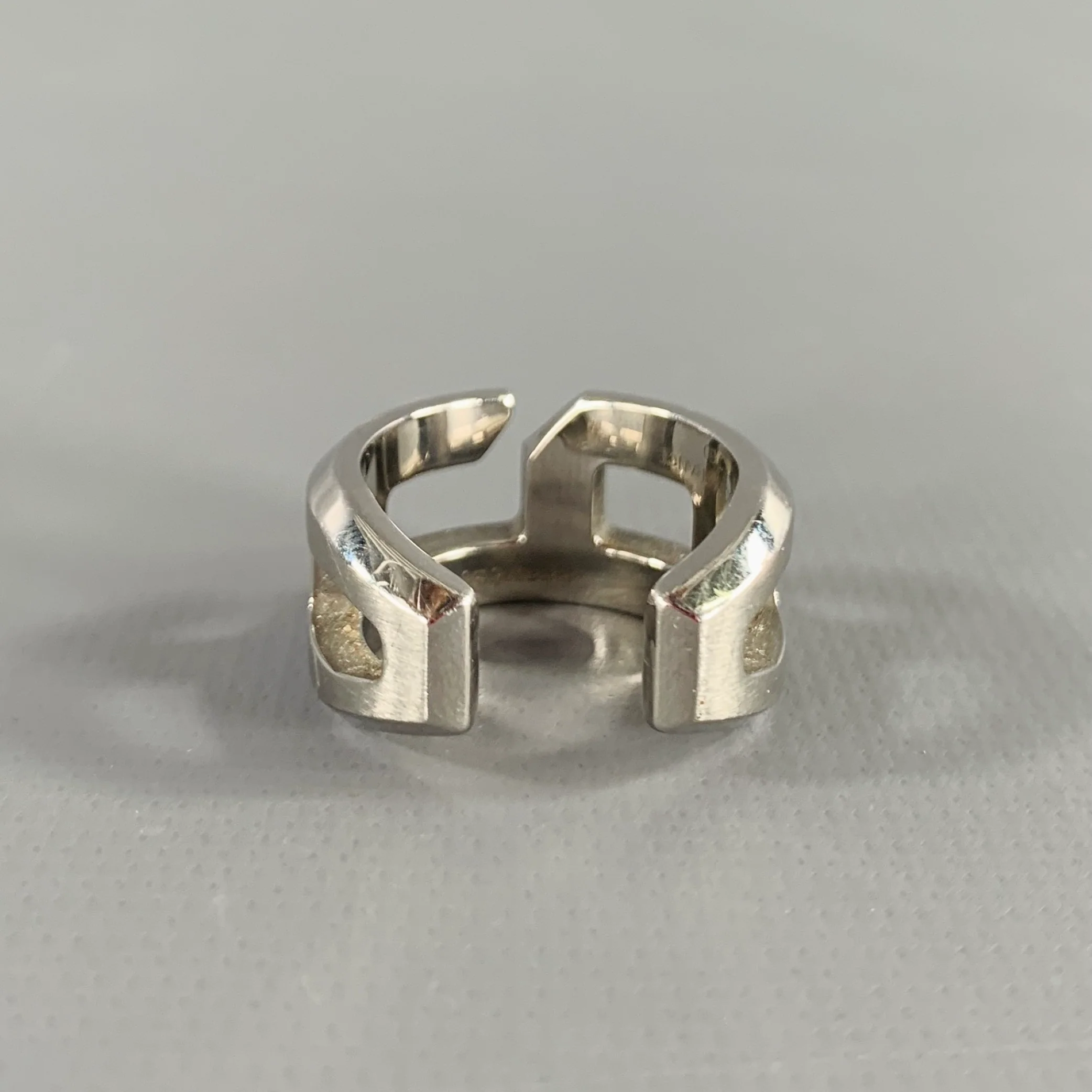 HERMES Silver Metal Scarf Ring - Image 2