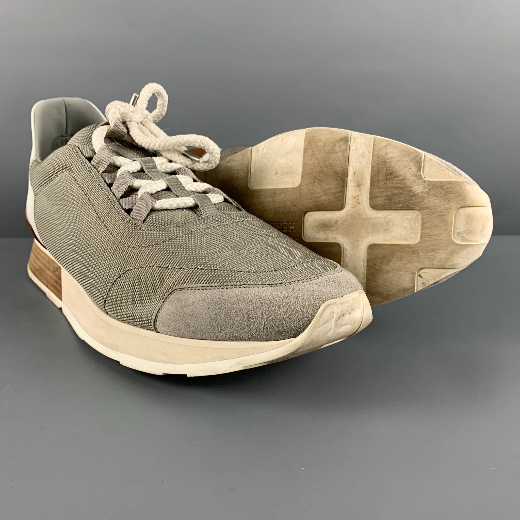 HERMES Size 11 Grey White Textured Nylon/Suede/Leather  Sneakers - Image 5