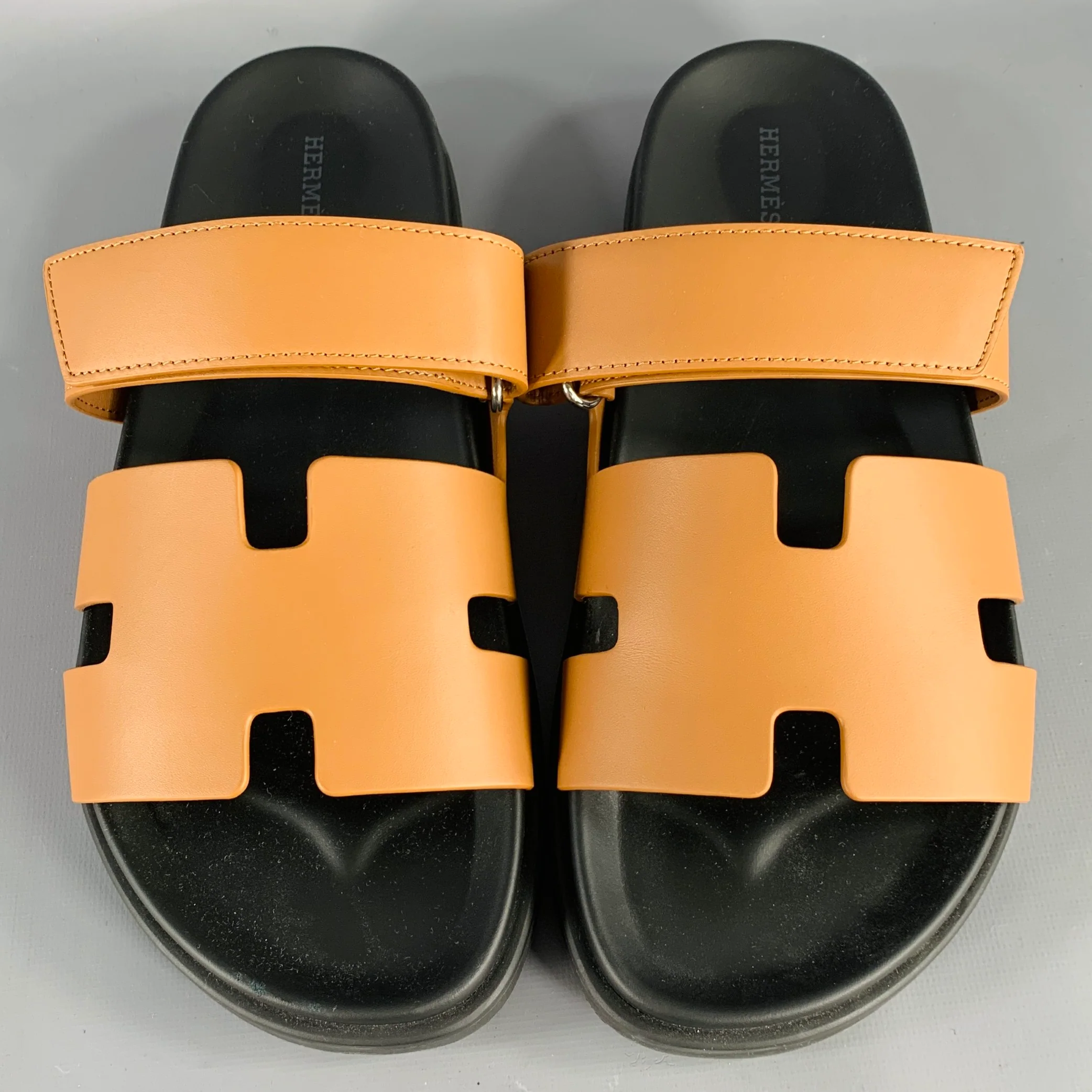 HERMES Size 8 Chypre Tan Black Leather Rubber Sole Sandals - Image 4