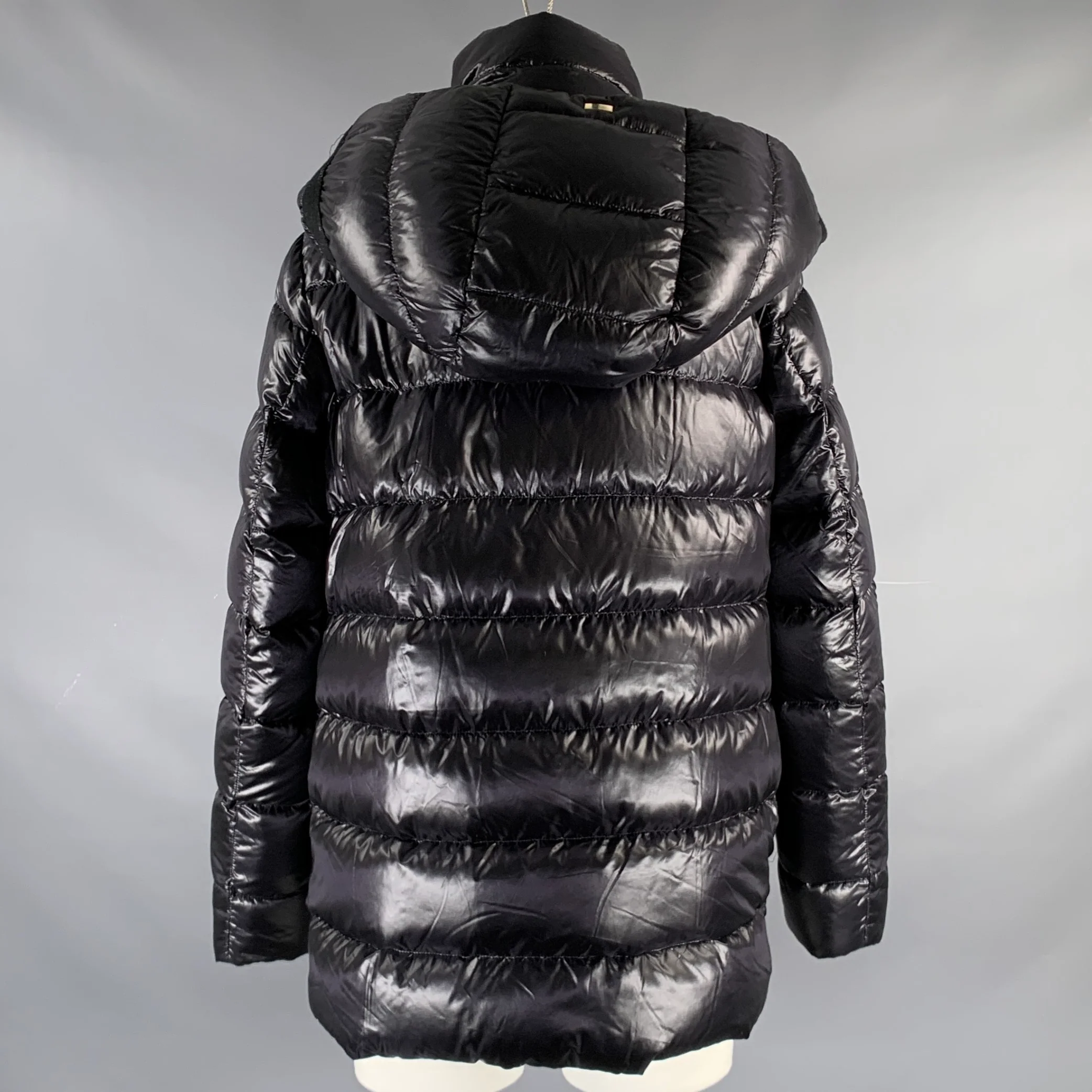 HERNO Size 6 Black Nylon Padded Hooded Jacket - Image 4