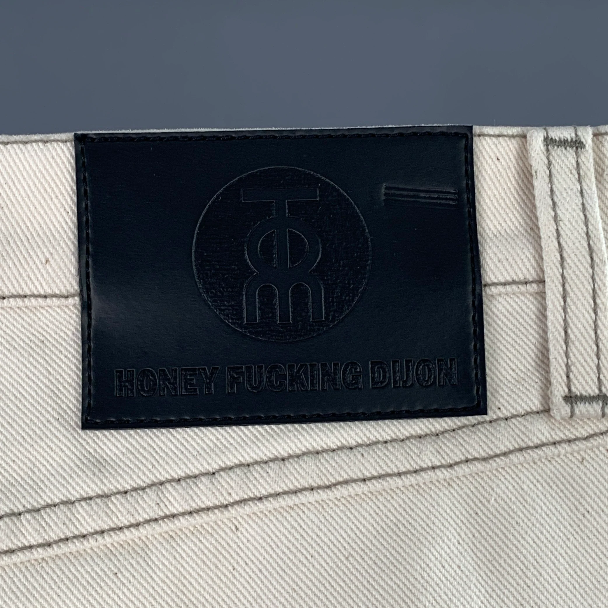 HONEY FUCKING DIJON x TOM of FINLAND Size M Beige Brown Face Print Cotton 5 Pocket Jeans - Image 4