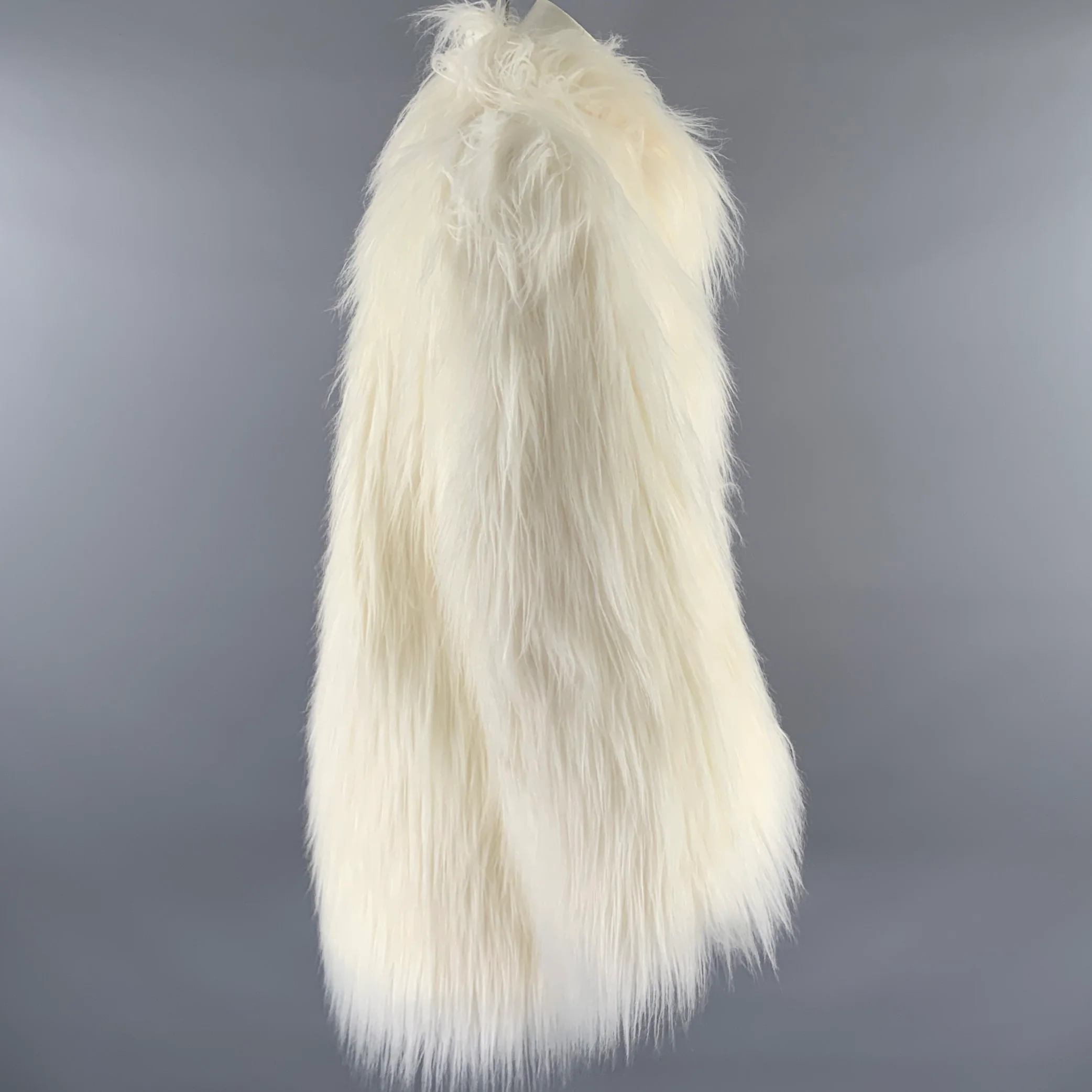 HOUSE OF FLUFF Size M White Acrylic Blend Faux Fur Coat - Image 3