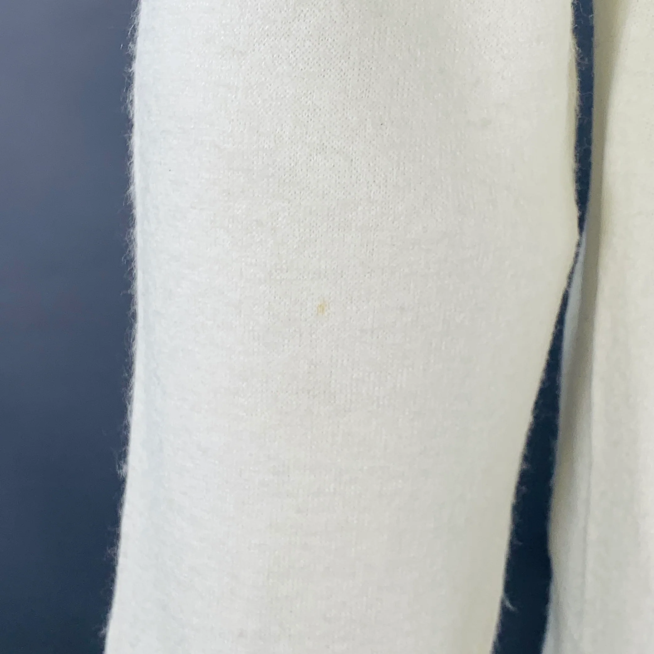 I.MAGNIN Size XL Cream Knit Acrylic V-Neck Pullover - Image 4