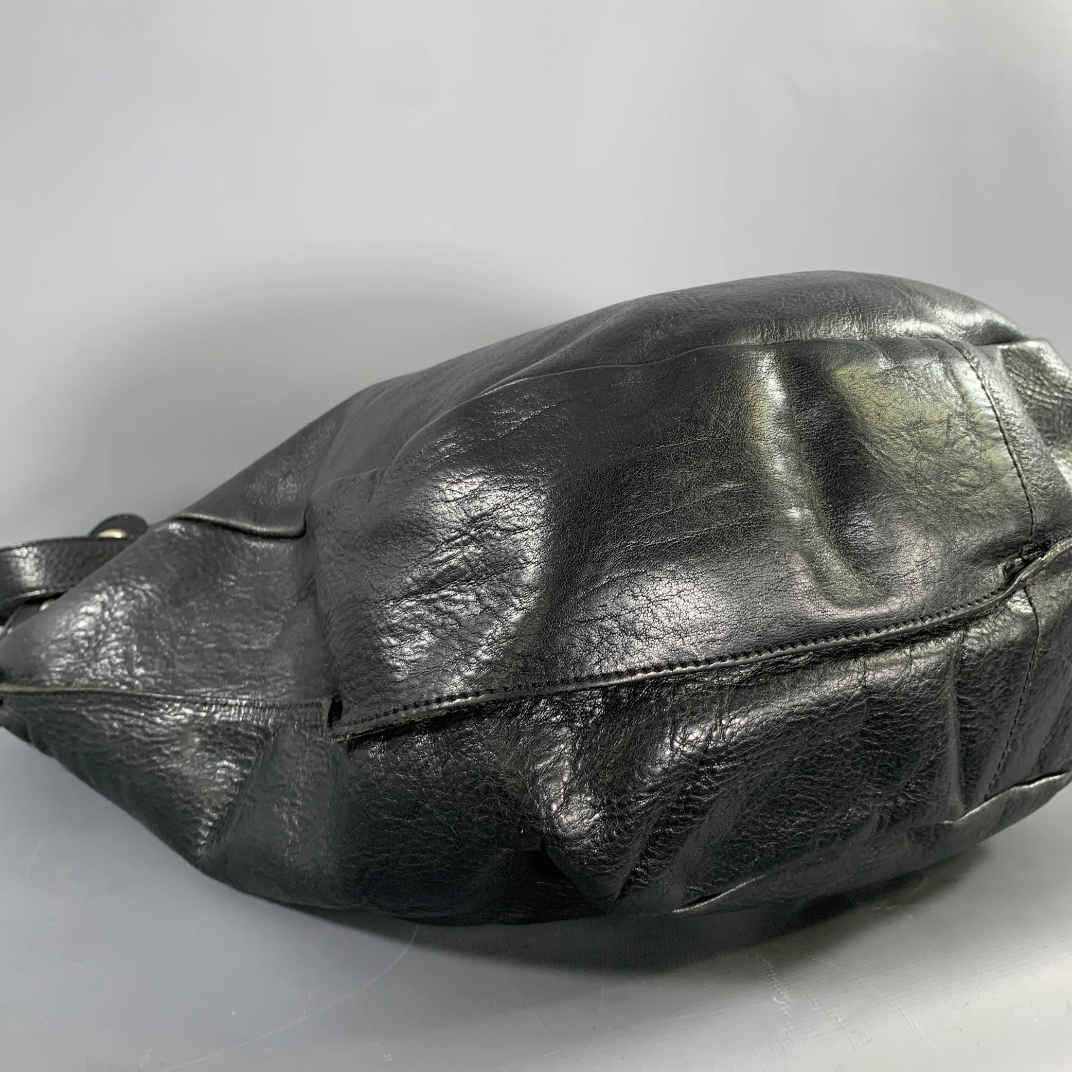 IL BISONTE Black Leather Hobo Handbag & Leather Goods - Image 7