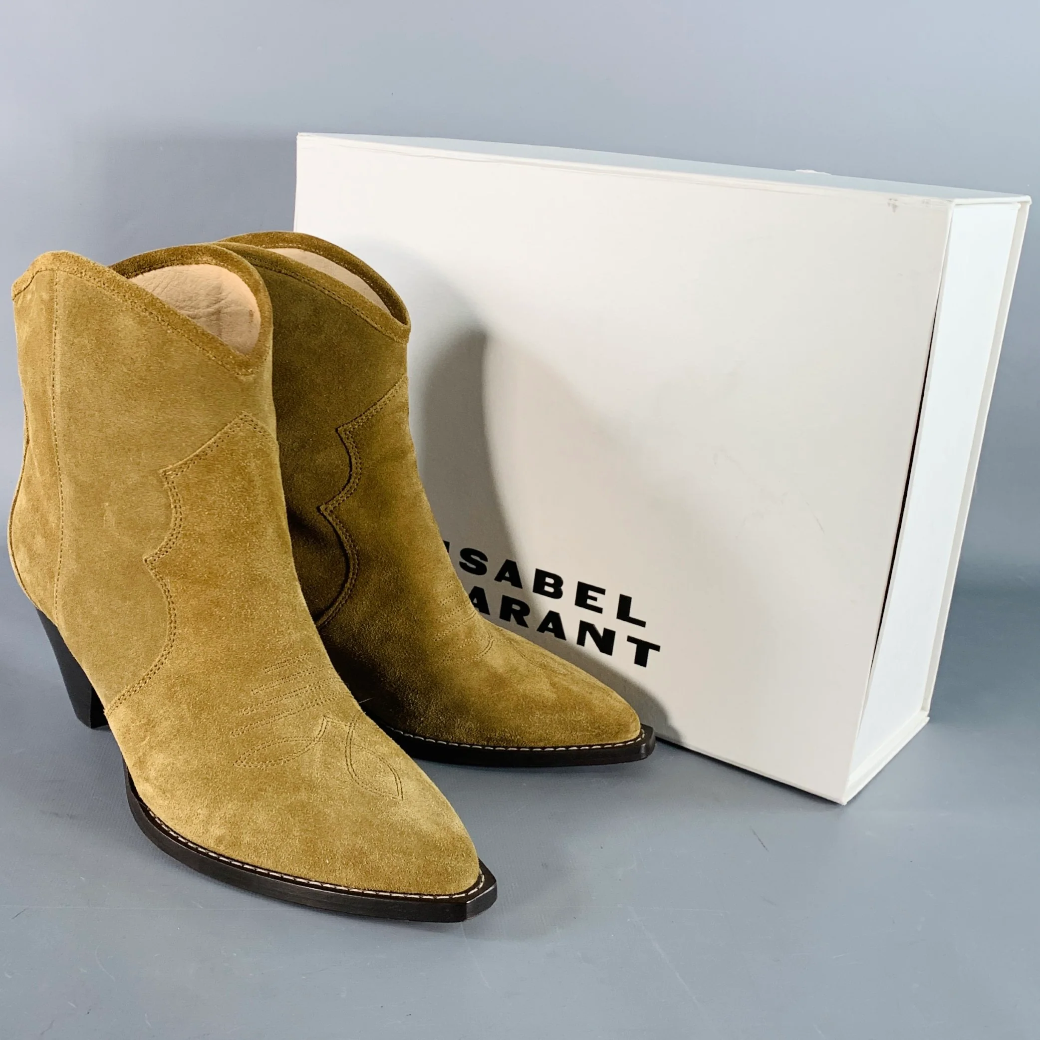 ISABEL MARANT AW23 Size 10 Darizo Taupe Suede Pull On Stacked Heel Cowboy Boots - Image 9