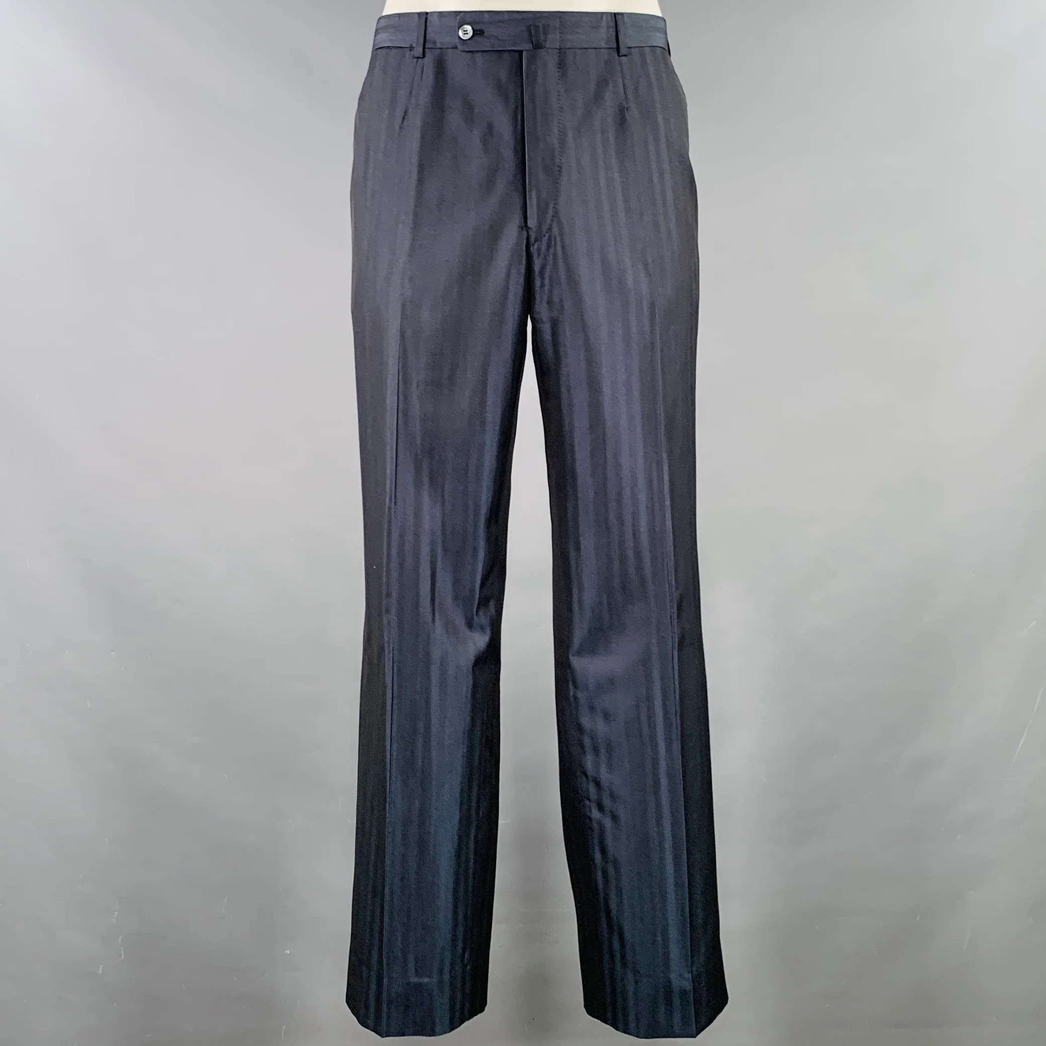ISAIA Size 46 Long Navy Stripe Wool Silk Notch Lapel Suit - Image 4