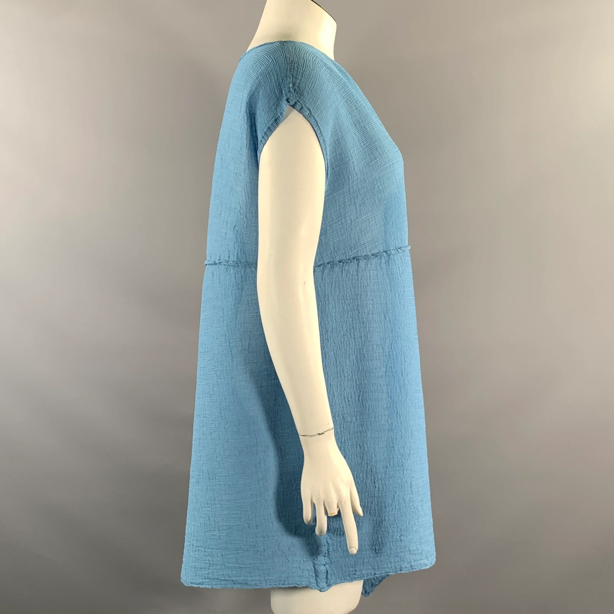 ISSEY MIYAKE Size L Blue Light Blue Polyester Crinkled Tunic Knee Length Dress - Image 2