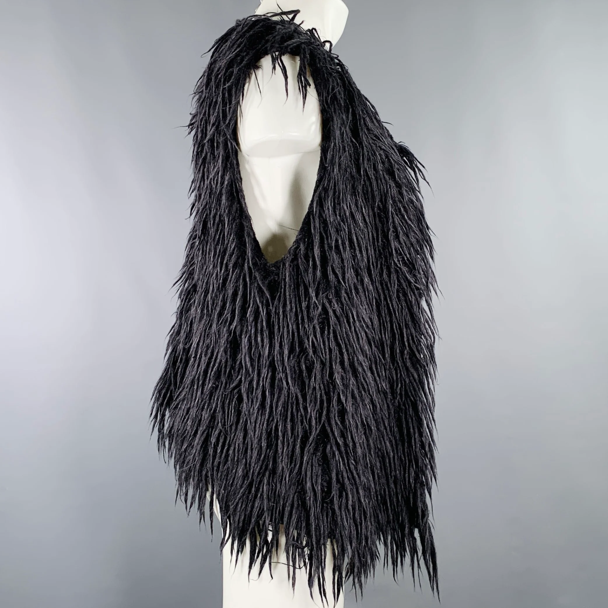 ISSEY MIYAKE Size M Runway Black Knit Mohair Blend Vest - Image 2