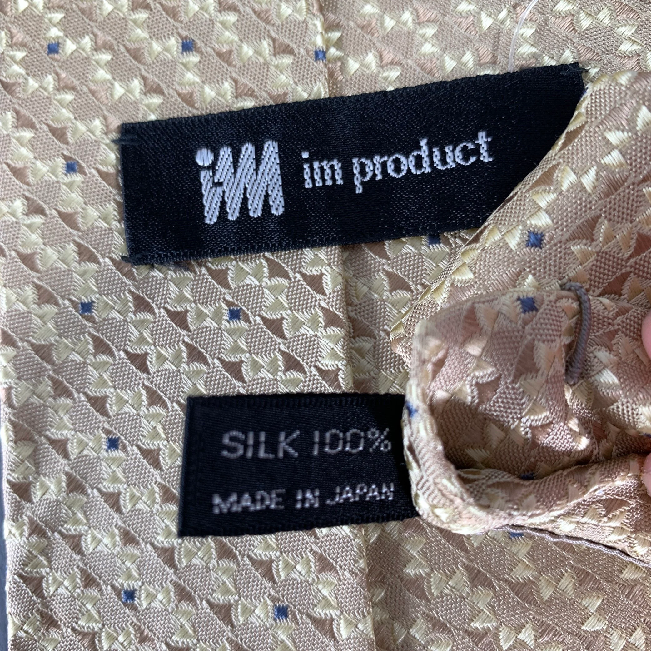 ISSEY MIYAKE Yellow Gold Geometric Silk Tie - Image 3