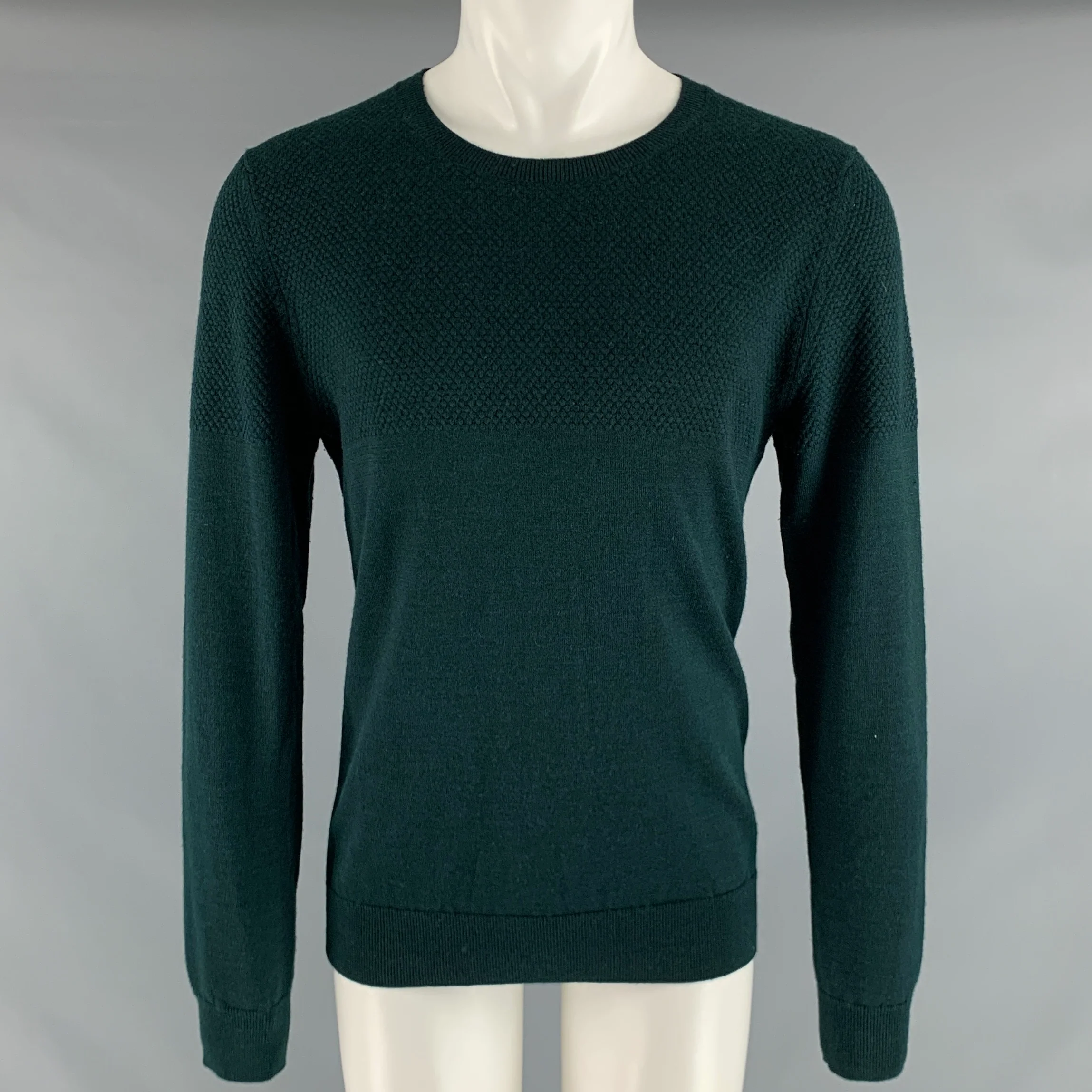 J.LINDEBERG Size M Green Logo Merino Wool V-Neck Pullover