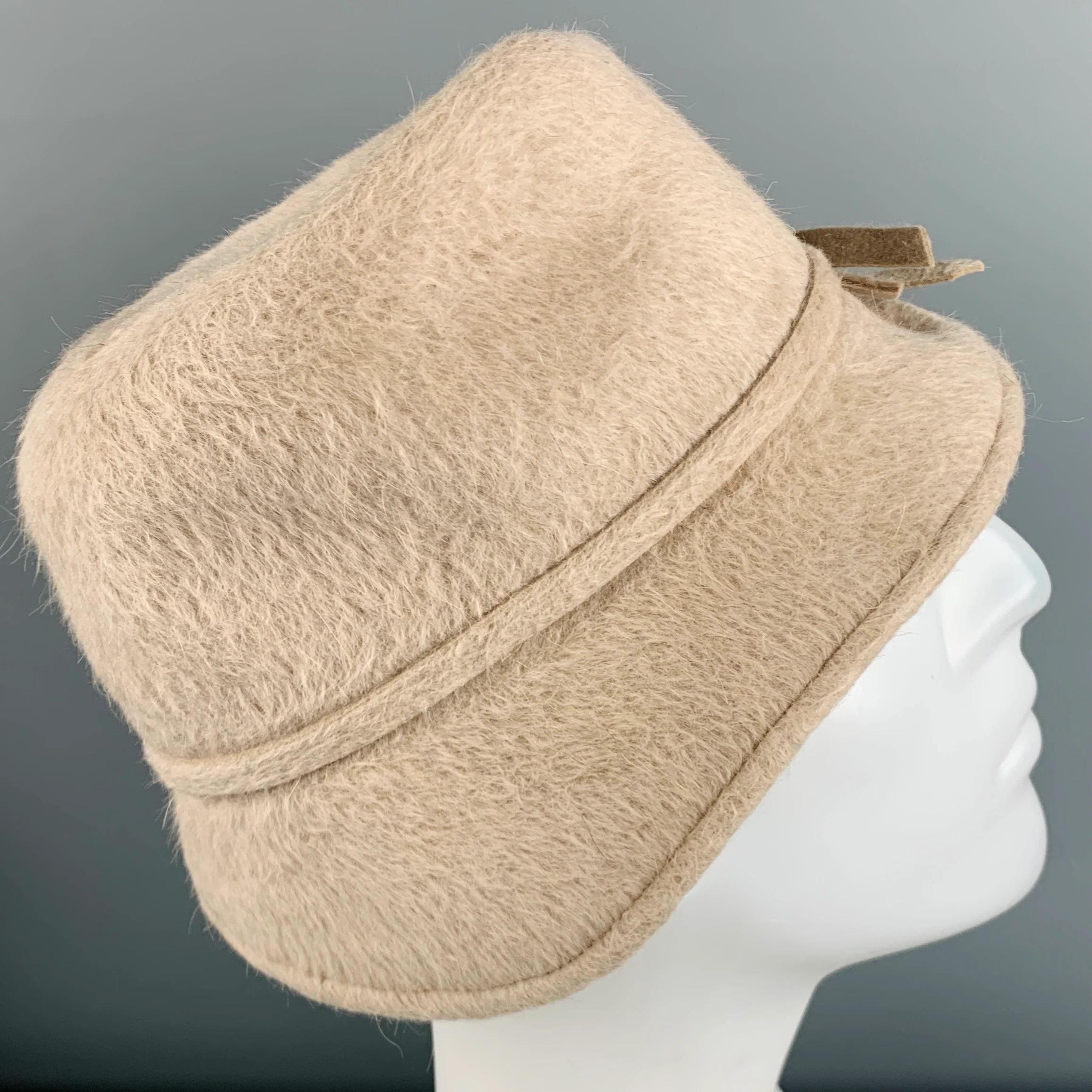 JENNIFER OUELLETTE Beige Bow Hat - Image 3