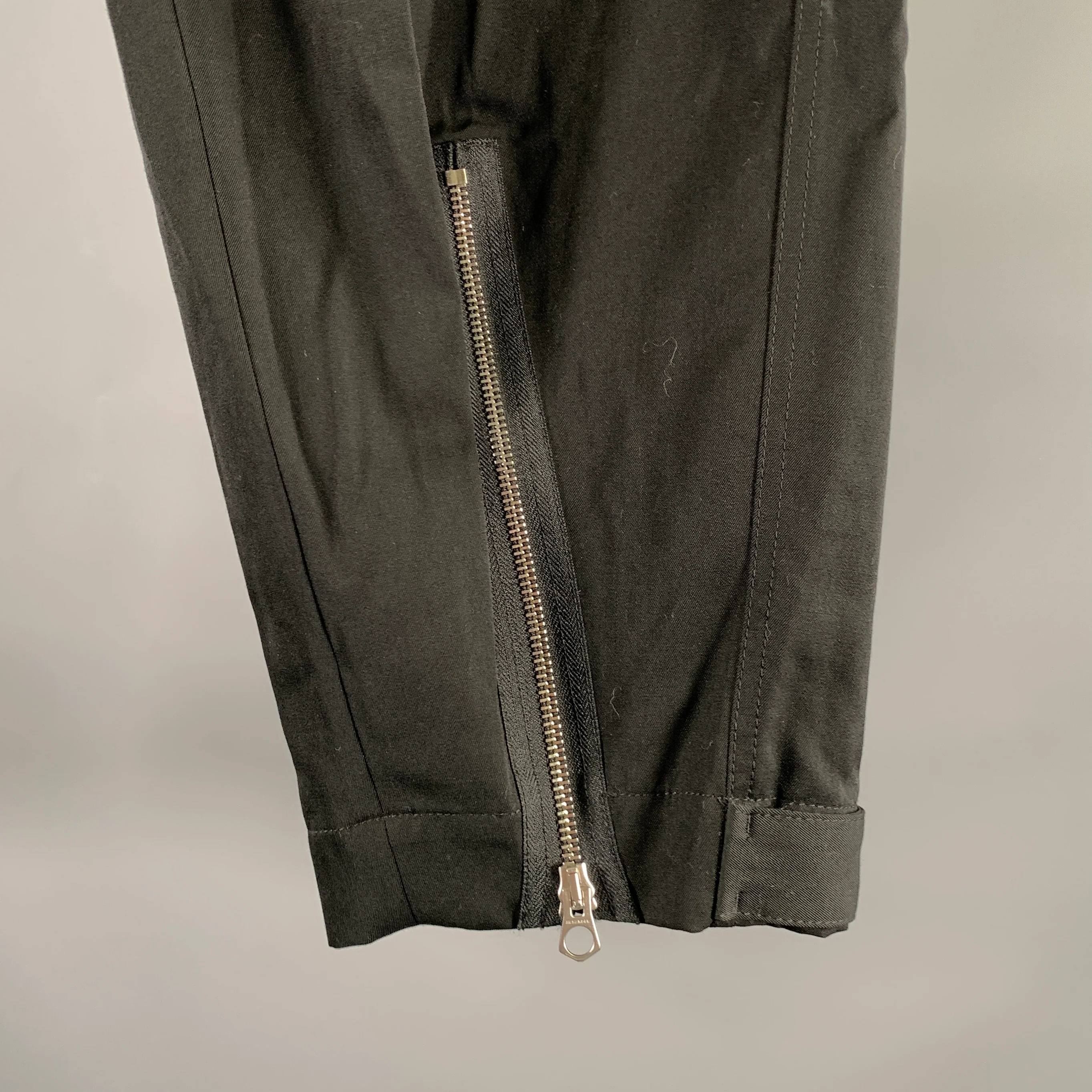 JIL SANDER Size 34 Black Wool Zipper Pants - Image 4