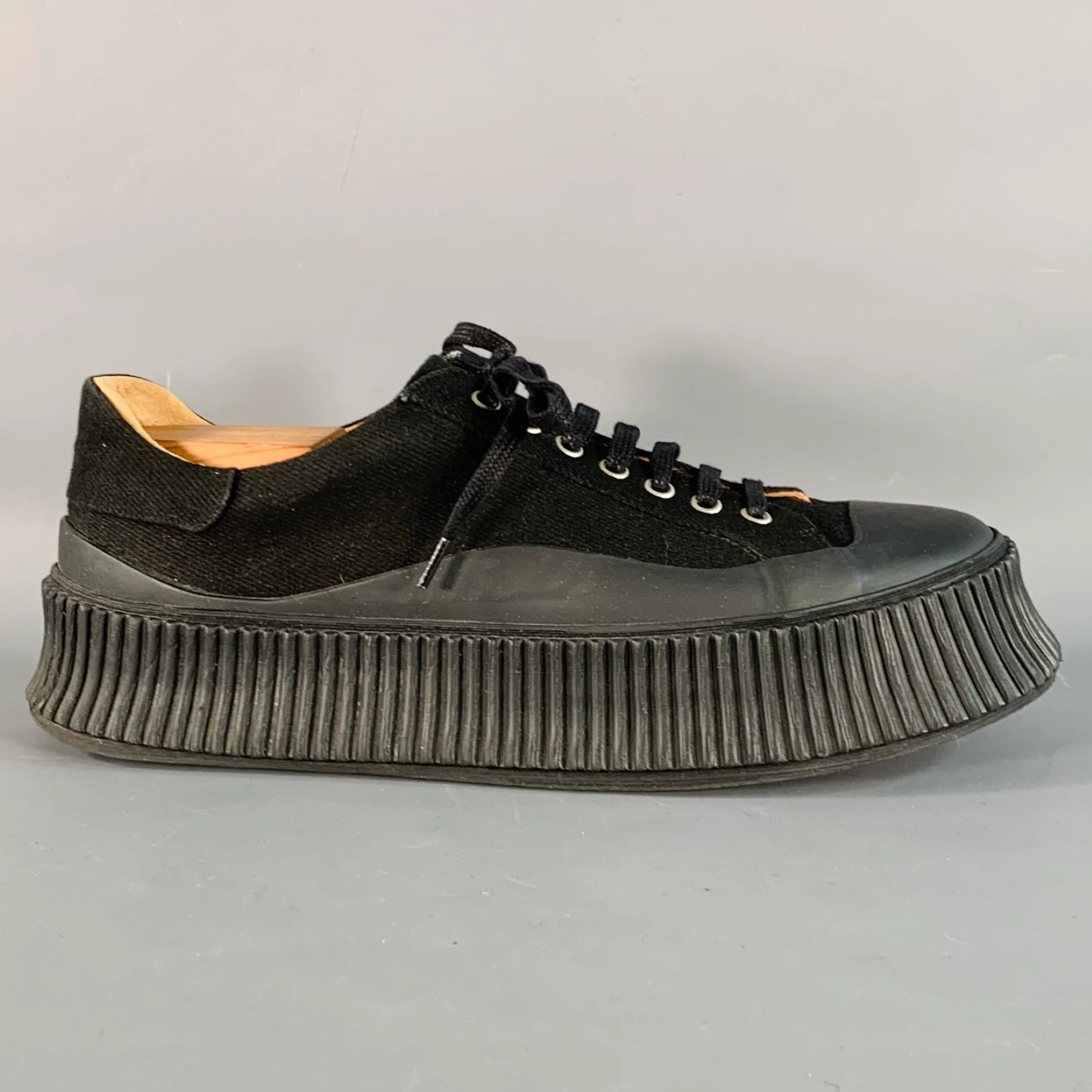 JIL SANDER Size 9 Black Canvas Twill Chunky Crepe Sole Sneakers - Image 2