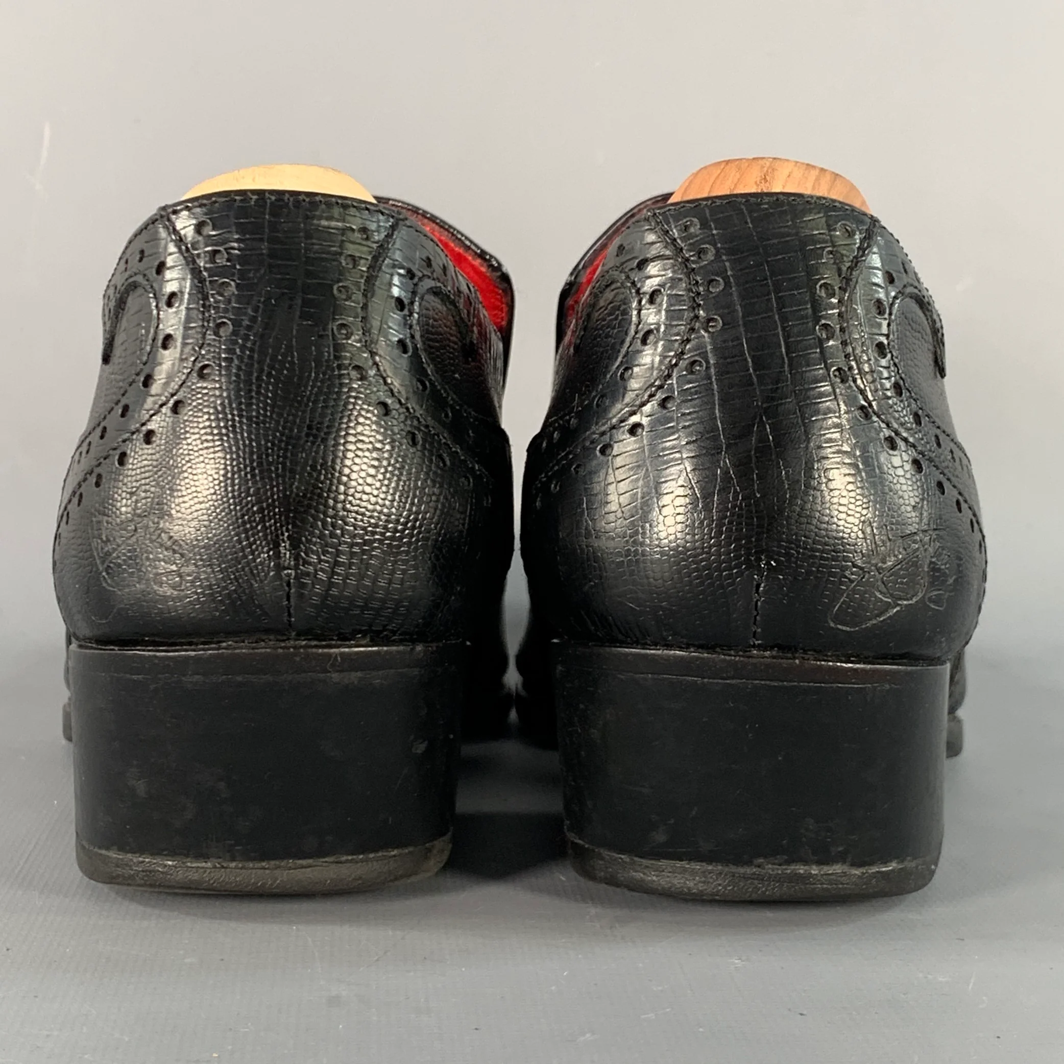 JOHN FLUEVOG Size 9 Black Lizard Embossed Leather Wingtip Chunky Heeled Loafers - Image 3