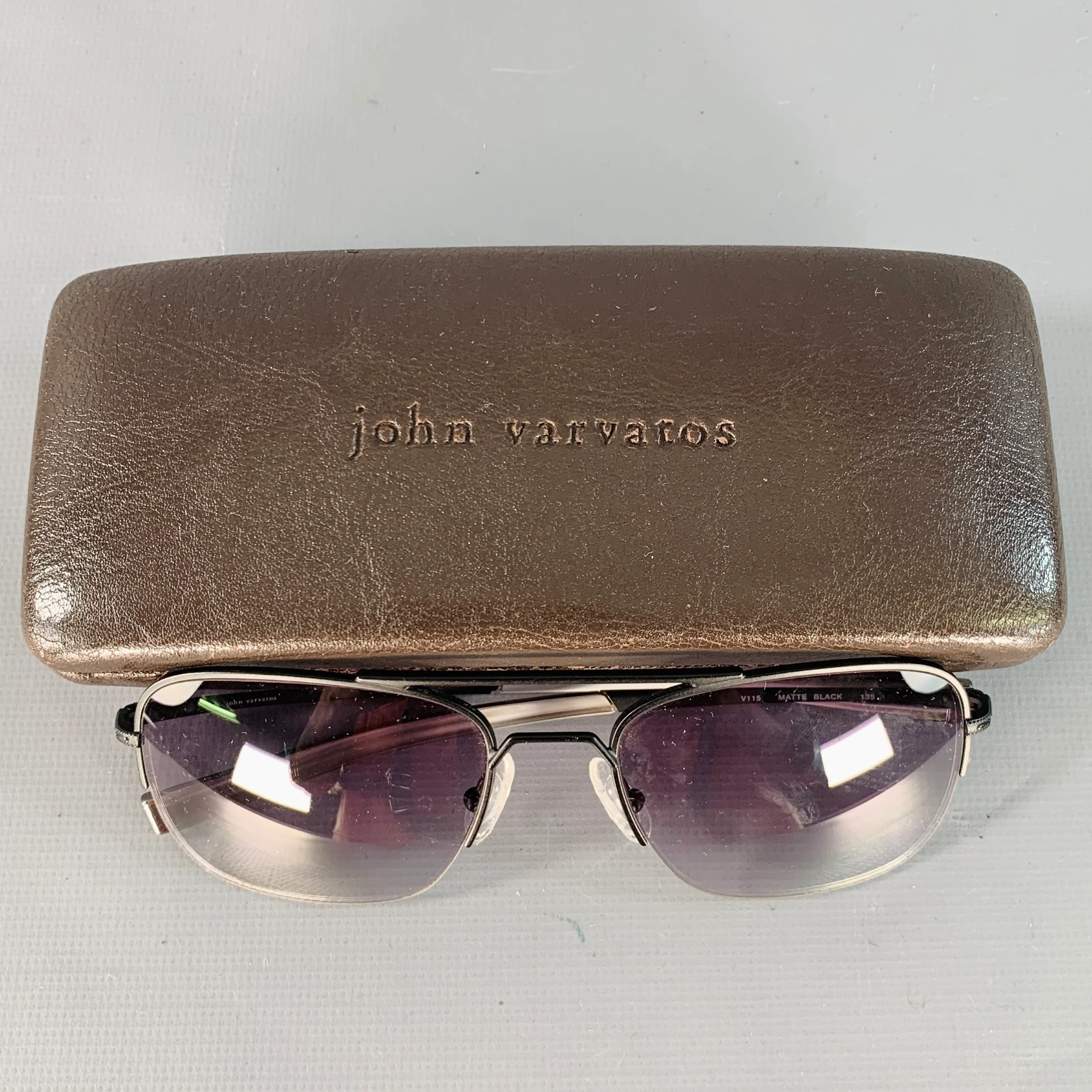 JOHN VARVATOS Black Gunmetal Metal Navigator Sunglasses - Image 9