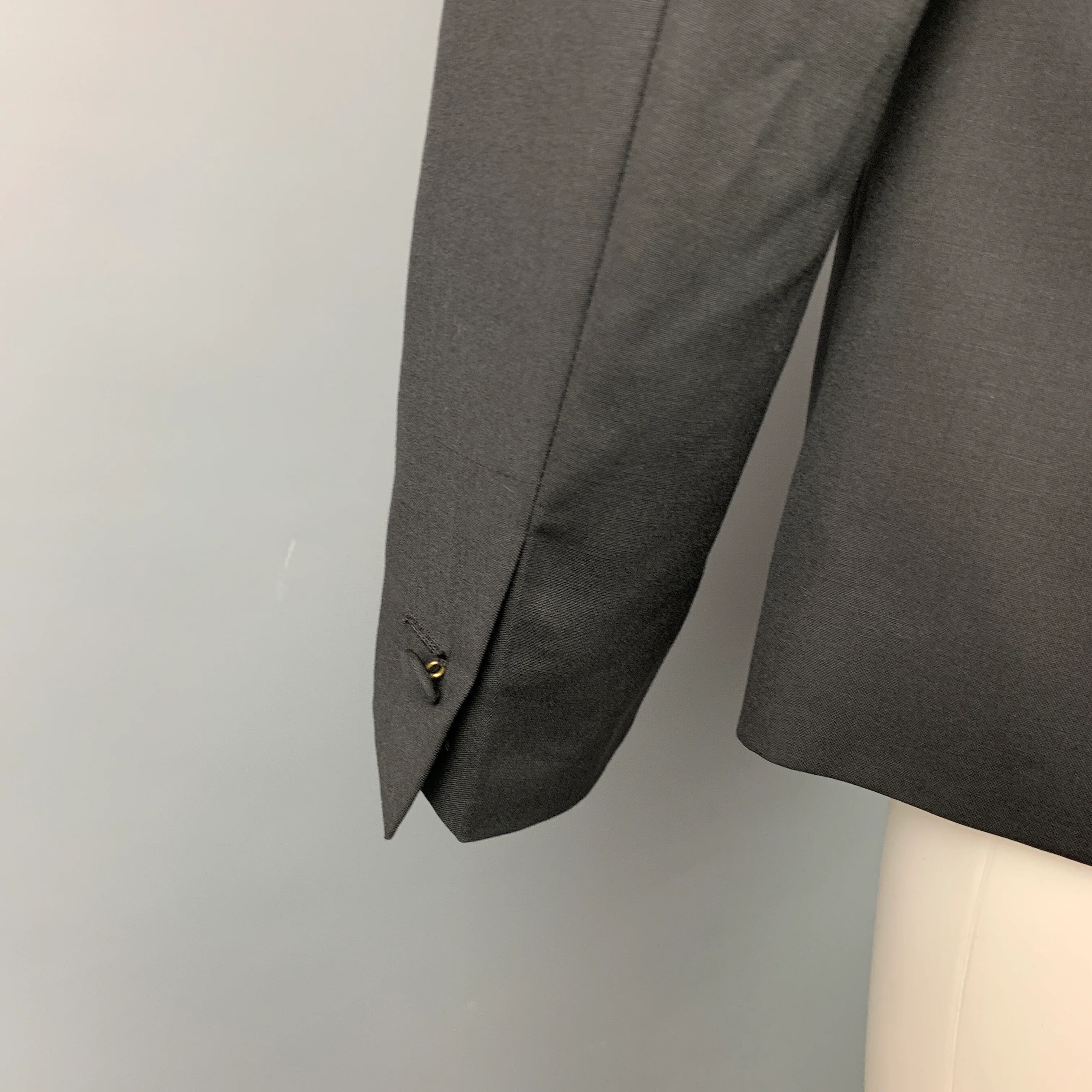 JOHN VARVATOS Size 38 Black Wool Mohair Peak Lapel Sport Coat - Image 4