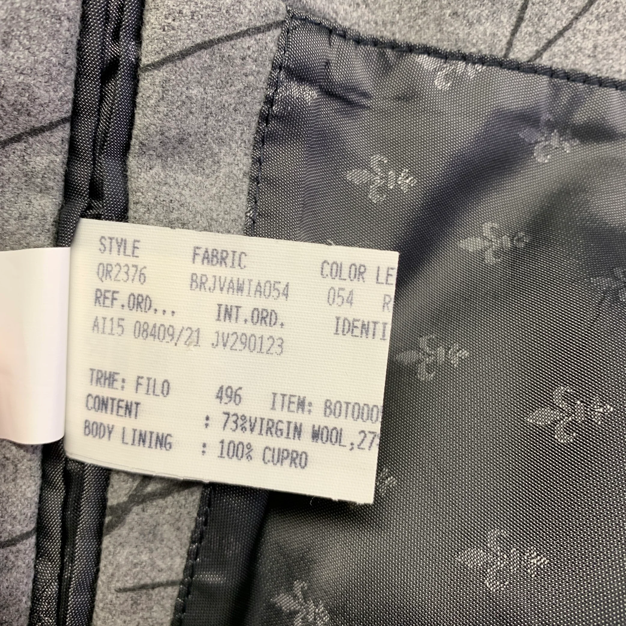 JOHN VARVATOS Size 42 Grey Charcoal Lines Print Wool Blend Suit - Image 8