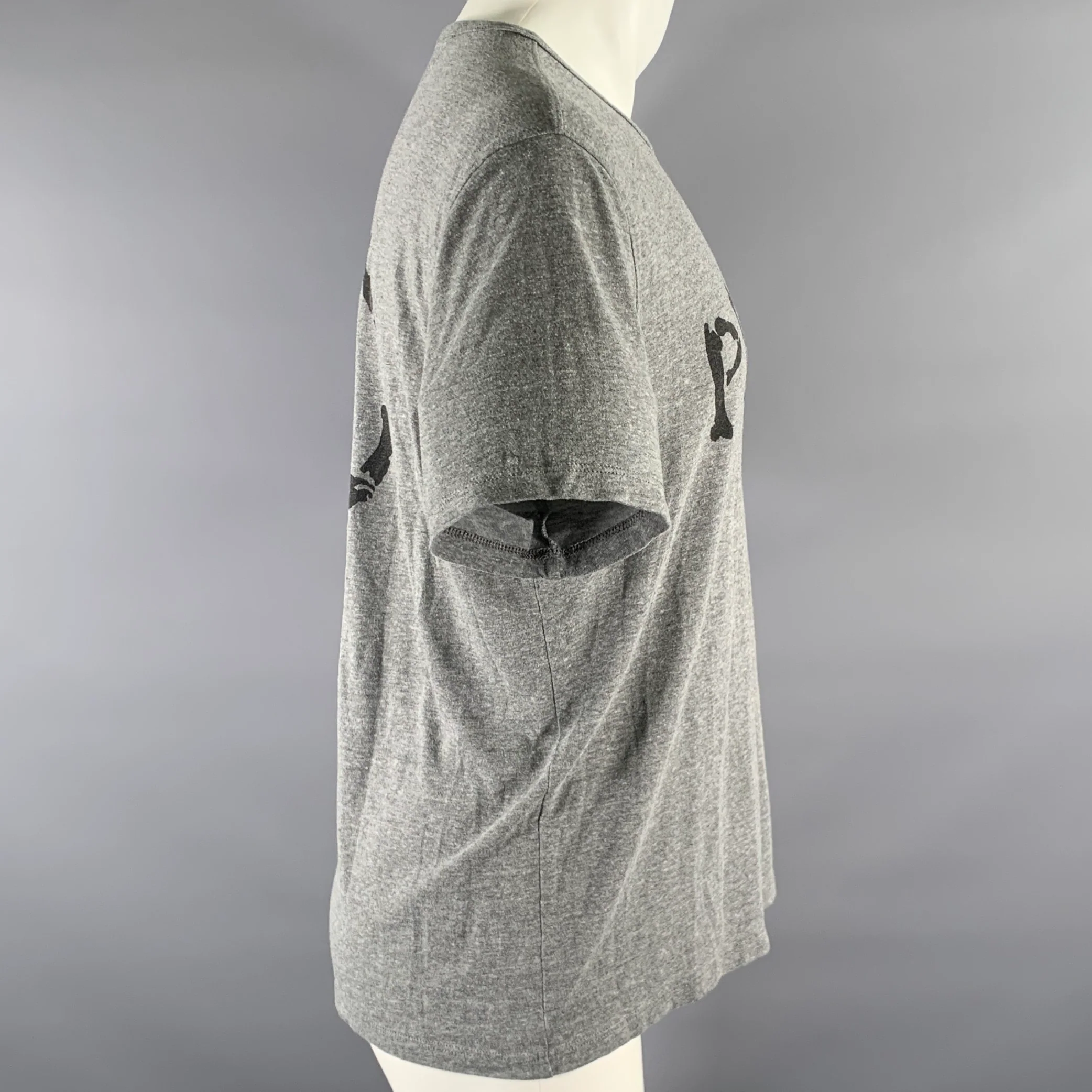 JOHN VARVATOS Size L Grey Graphic Polyester Blend T-shirt - Image 3