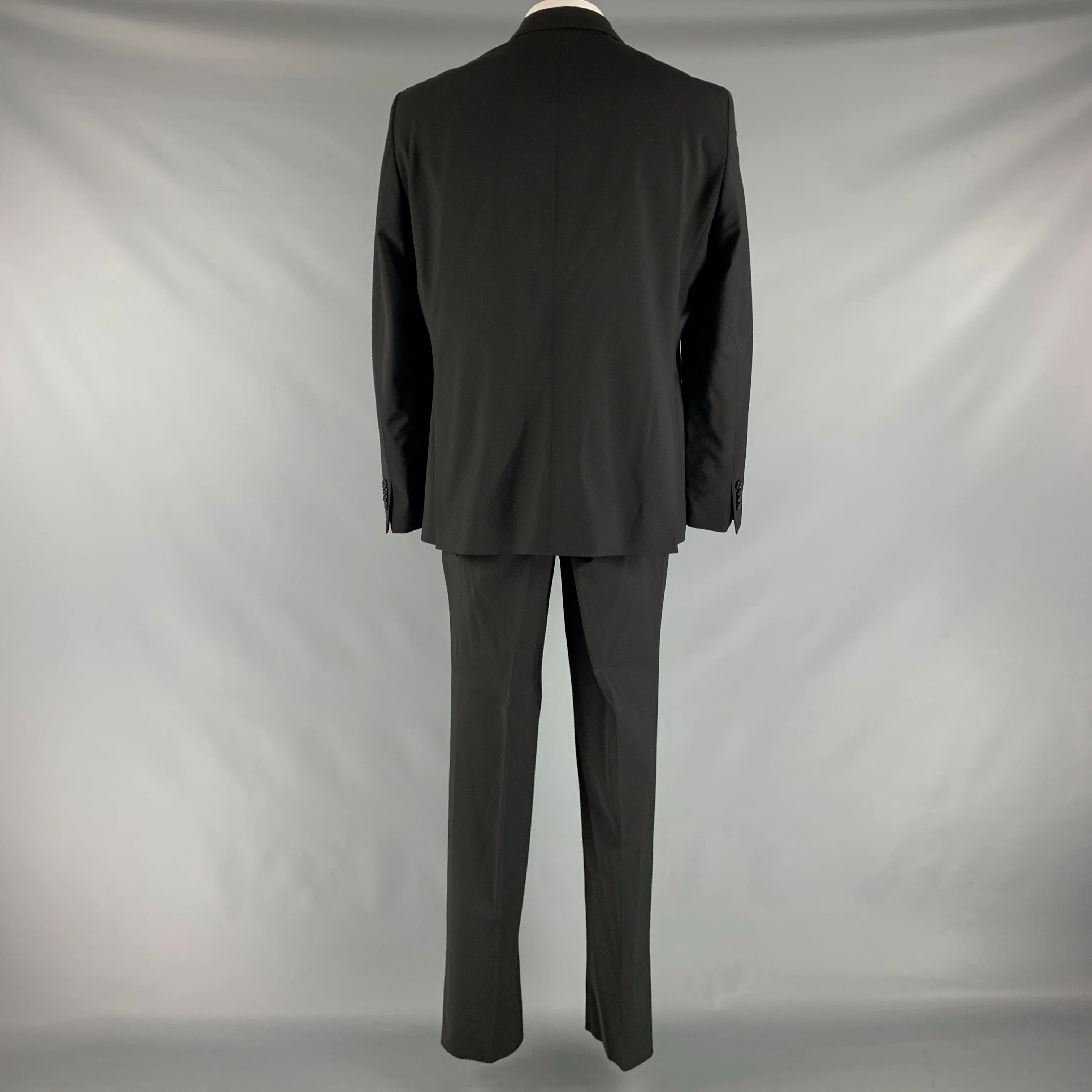 JOHN VARVATOS * U.S.A. Size 46 Black Wool Elastane Single breasted Suit - Image 4