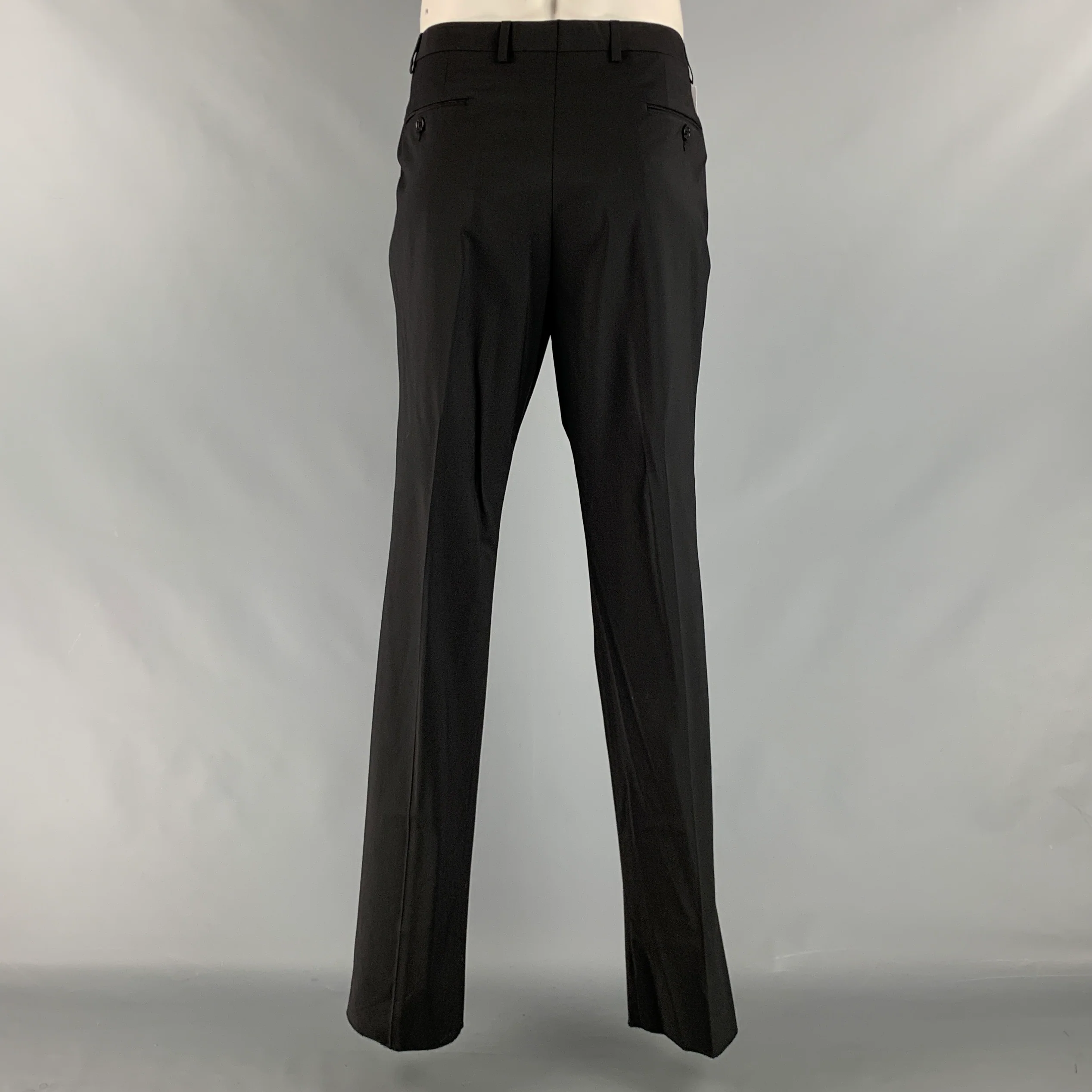 JOHN VARVATOS * U.S.A. Size 46 Black Wool Elastane Single breasted Suit - Image 6