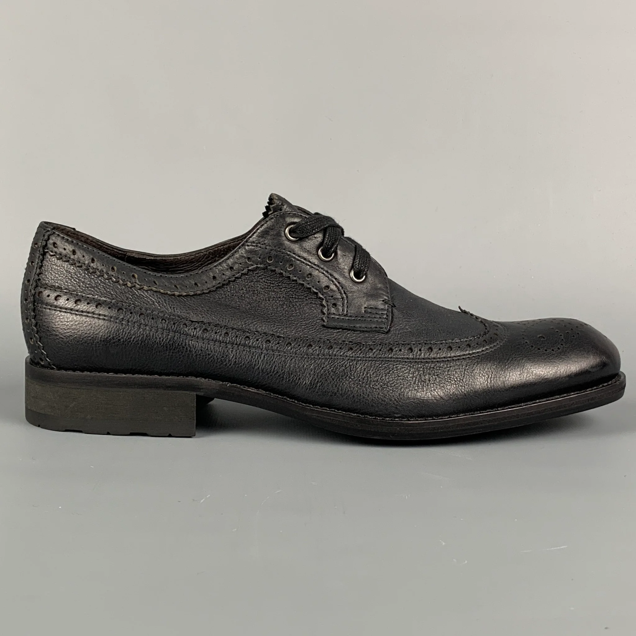 JOHN VARVATOS * U.S.A. Size 8 Black Perforated Leather Wingtip Lace-Up Shoes - Image 2