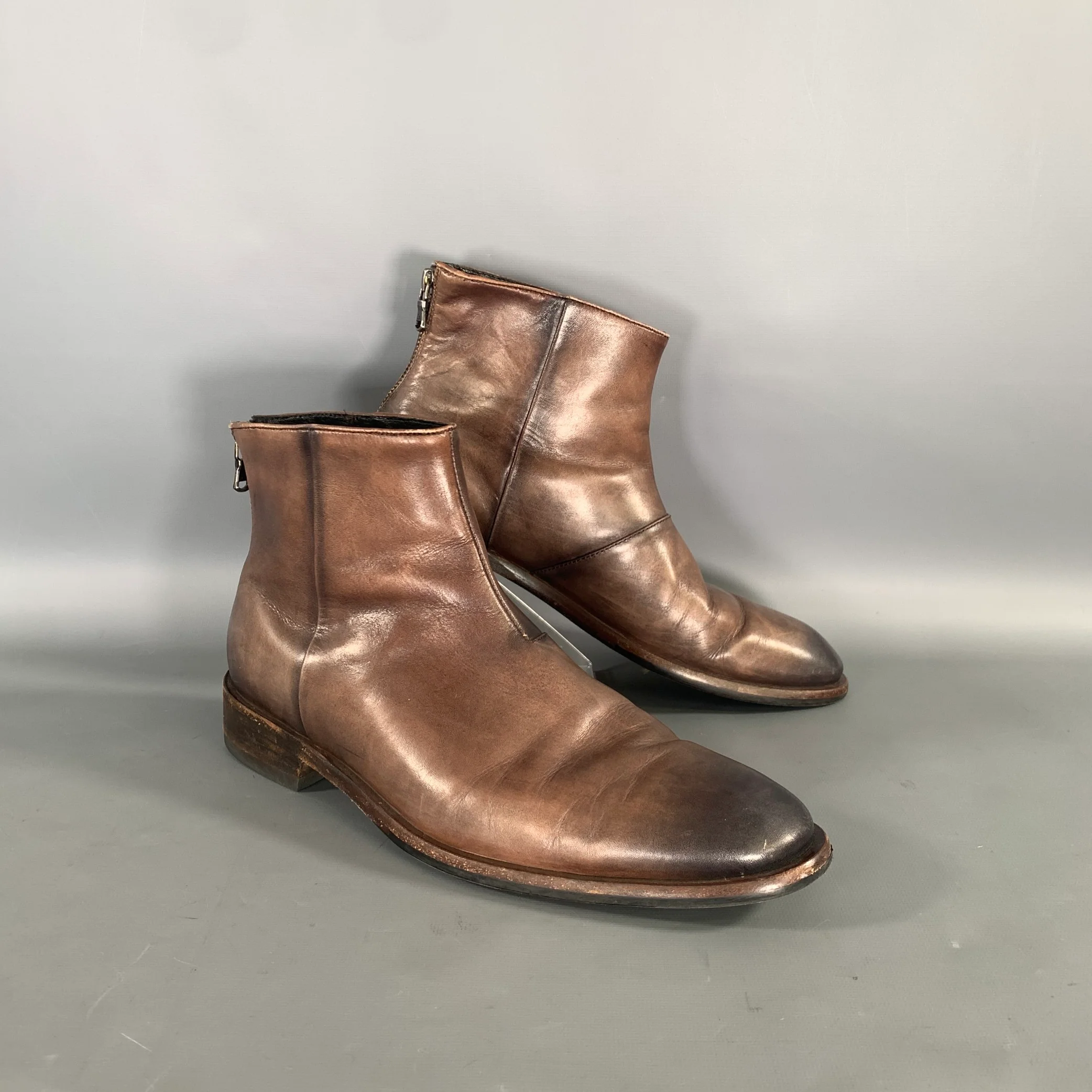 JOHN VARVATOS U.S.A. Size 9.5 Brown Antique Leather Zip up heel Boots