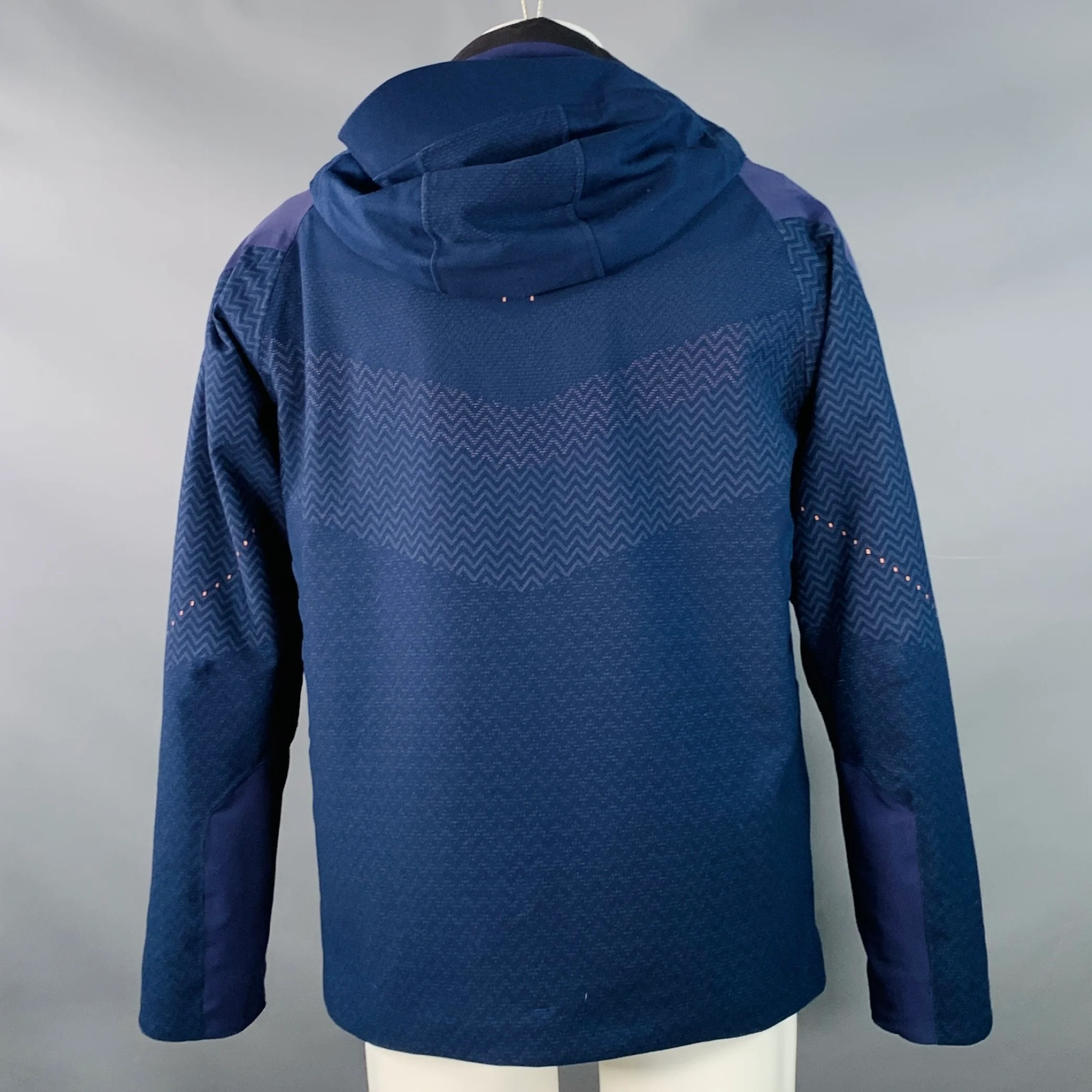 KJUS Size M Freelite Navy Chevron Polyester Hooded Ski Jacket - Image 4